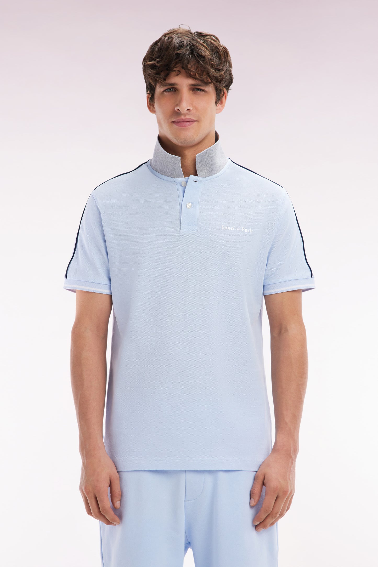 Relaxed-fit plain short-sleeved polo shirt in sky blue cotton with Eden Park lettering