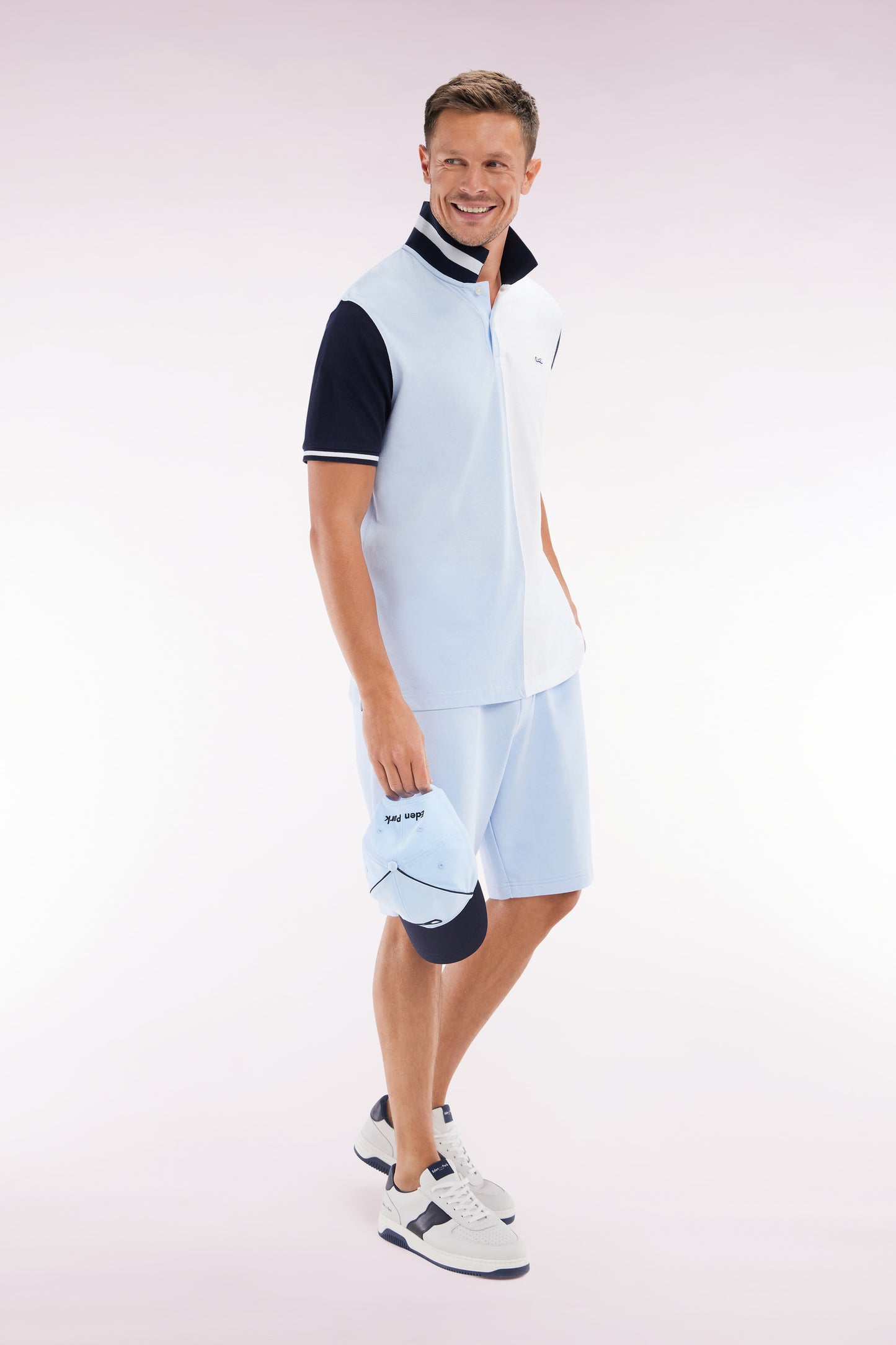 Relaxed-fit two-tone sky blue and white short-sleeved cotton polo shirt