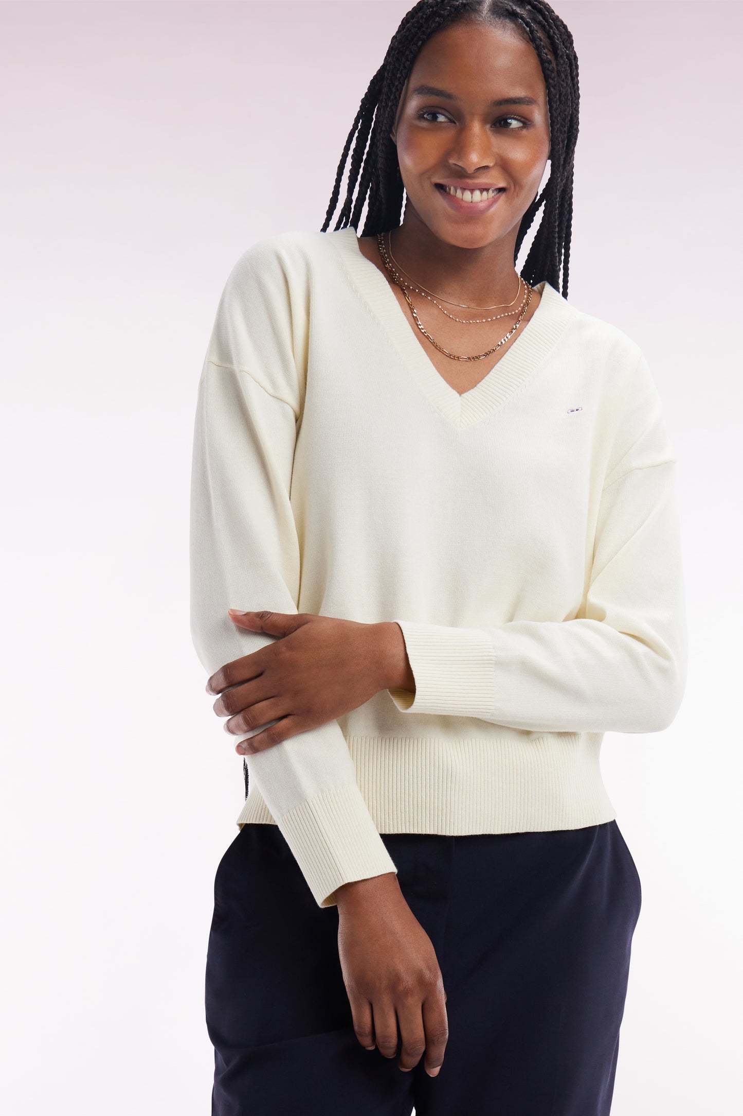 Relaxed-fit beige cotton V-neck jumper