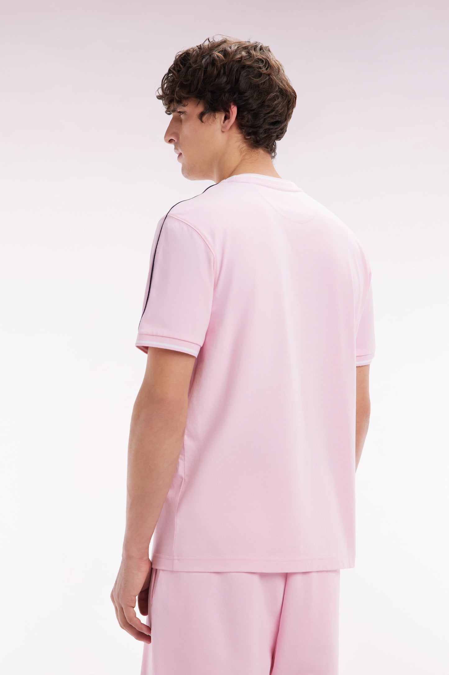 T-shirt in pink cotton cutted cut