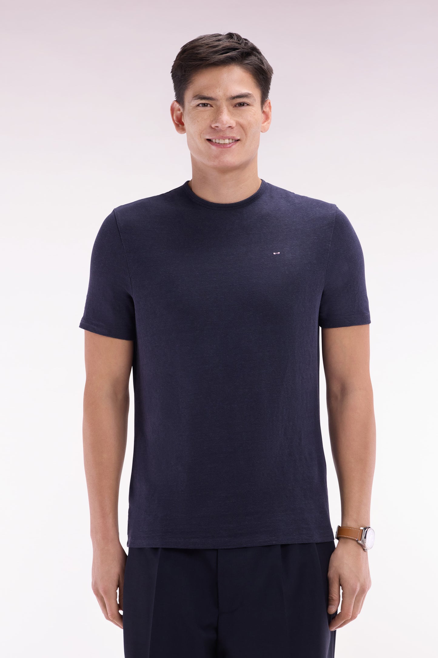 T-shirt uni en lin stretch marine coupe droite