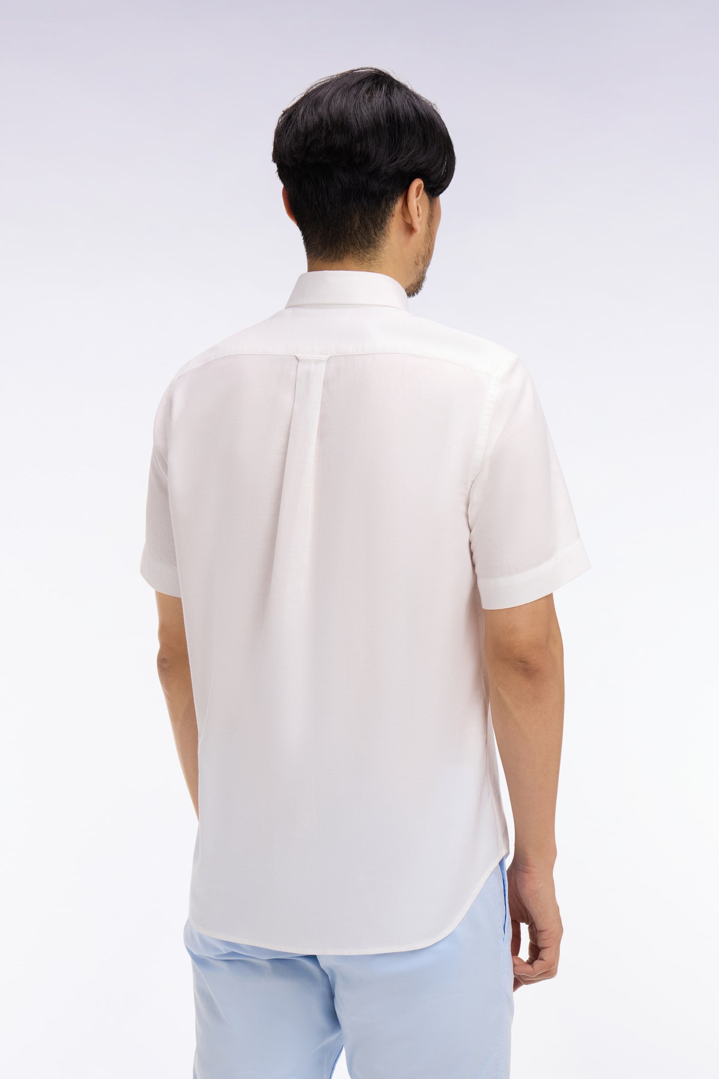 White cotton piqué short-sleeved shirt