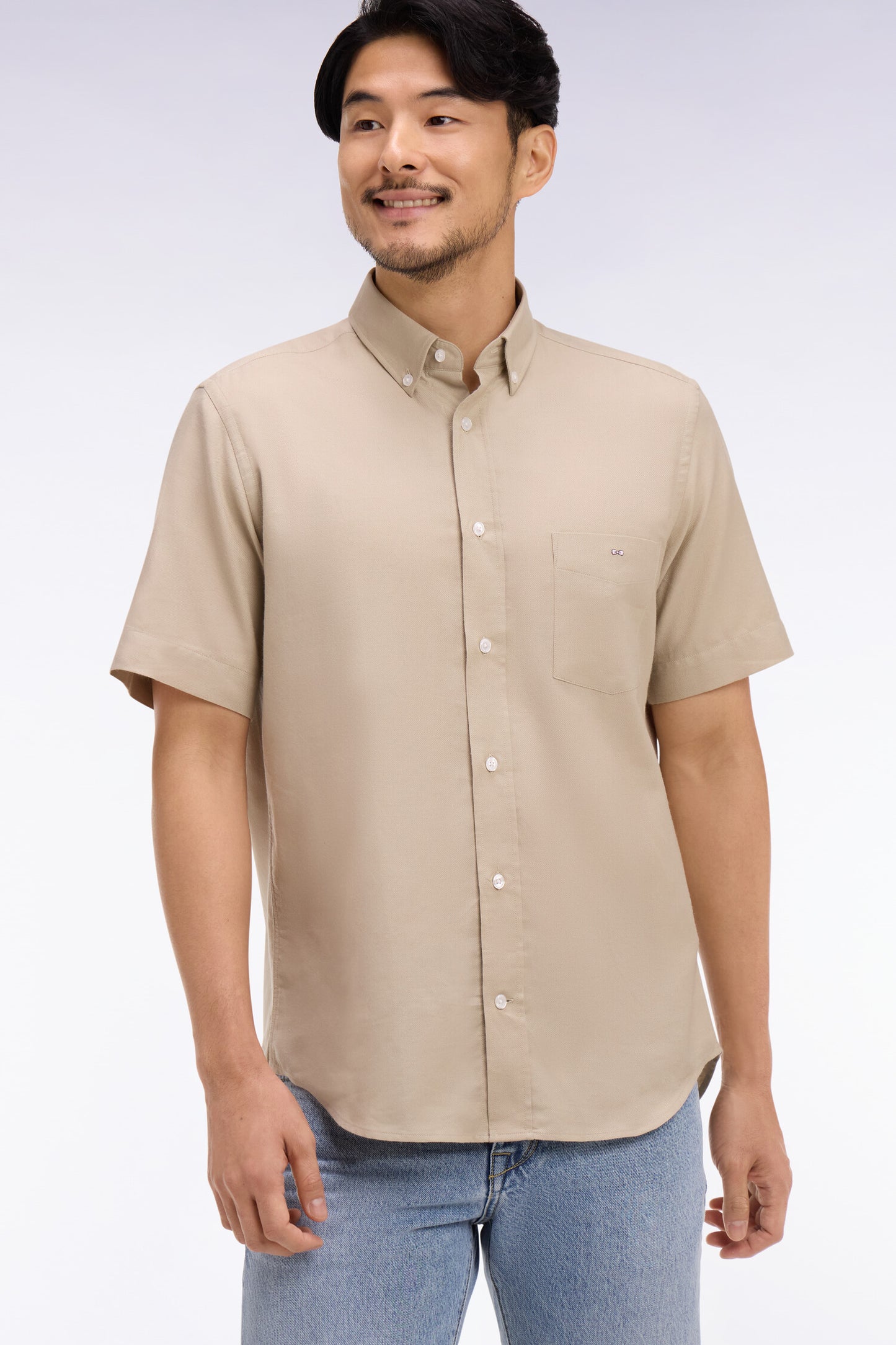 Short-sleeved shirt in beige cotton pique