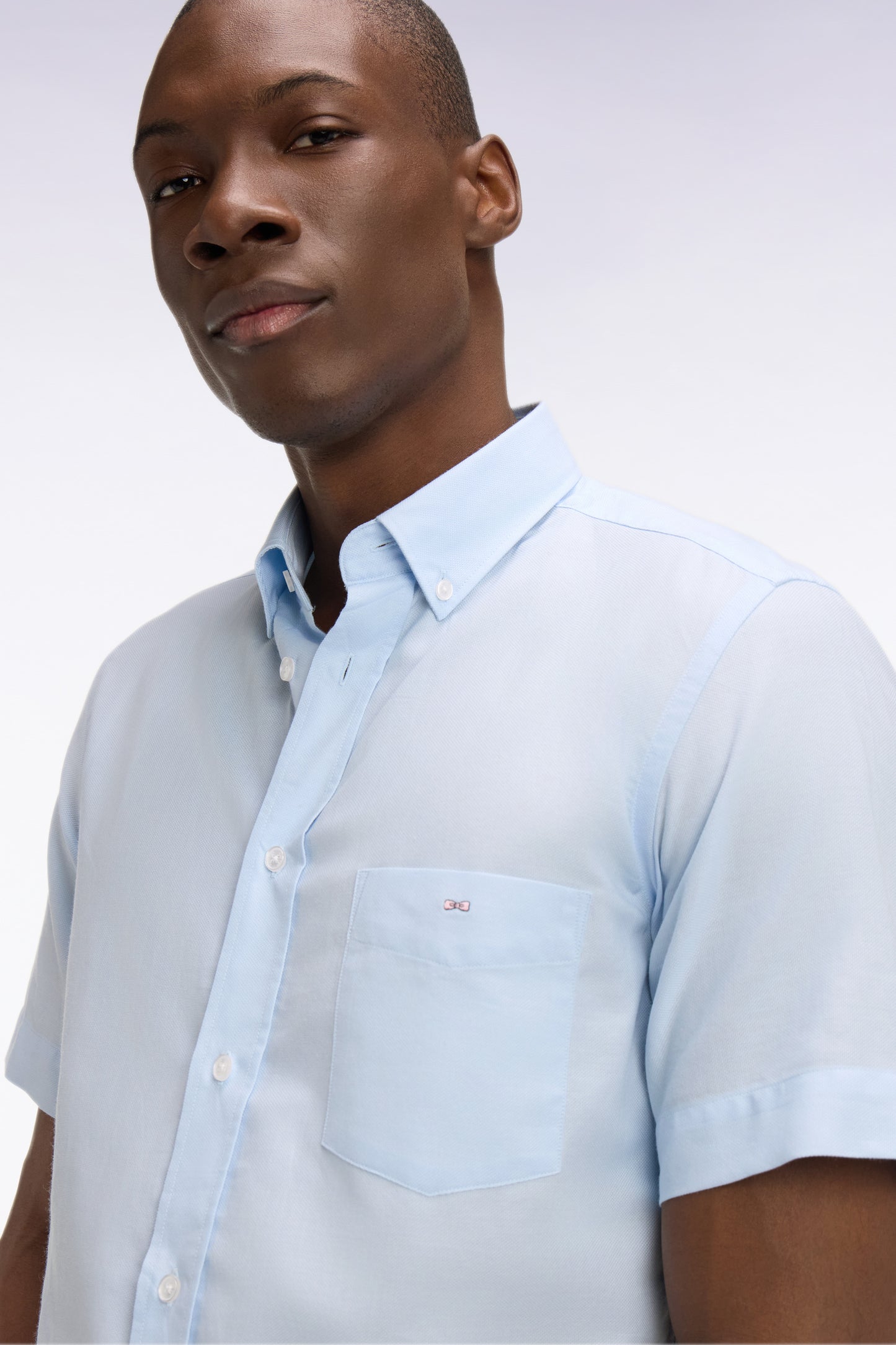 Short-sleeved shirt in sky blue cotton pique
