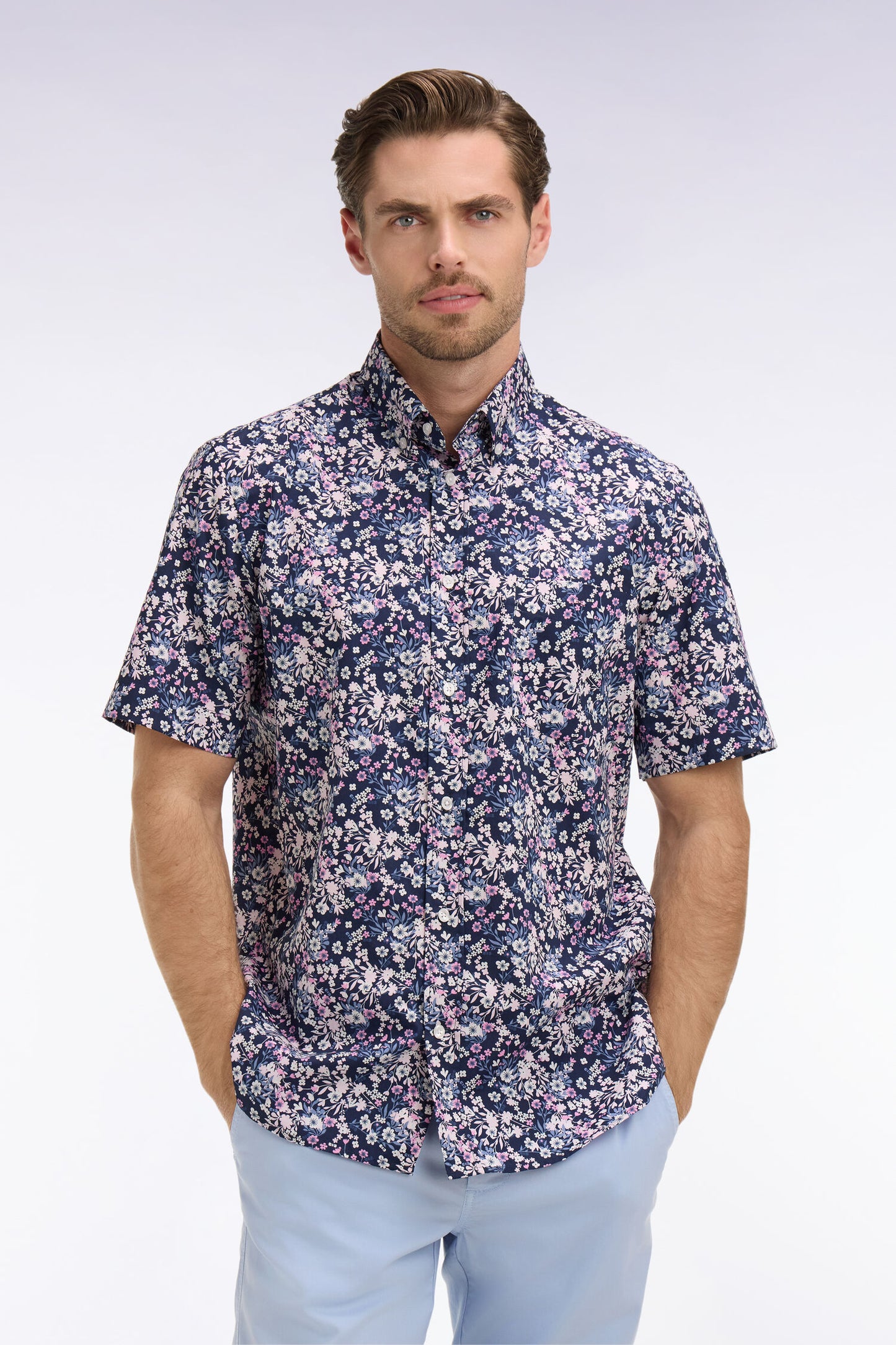 Chemise à manches courtes en popeline et chambray à motif floral rose