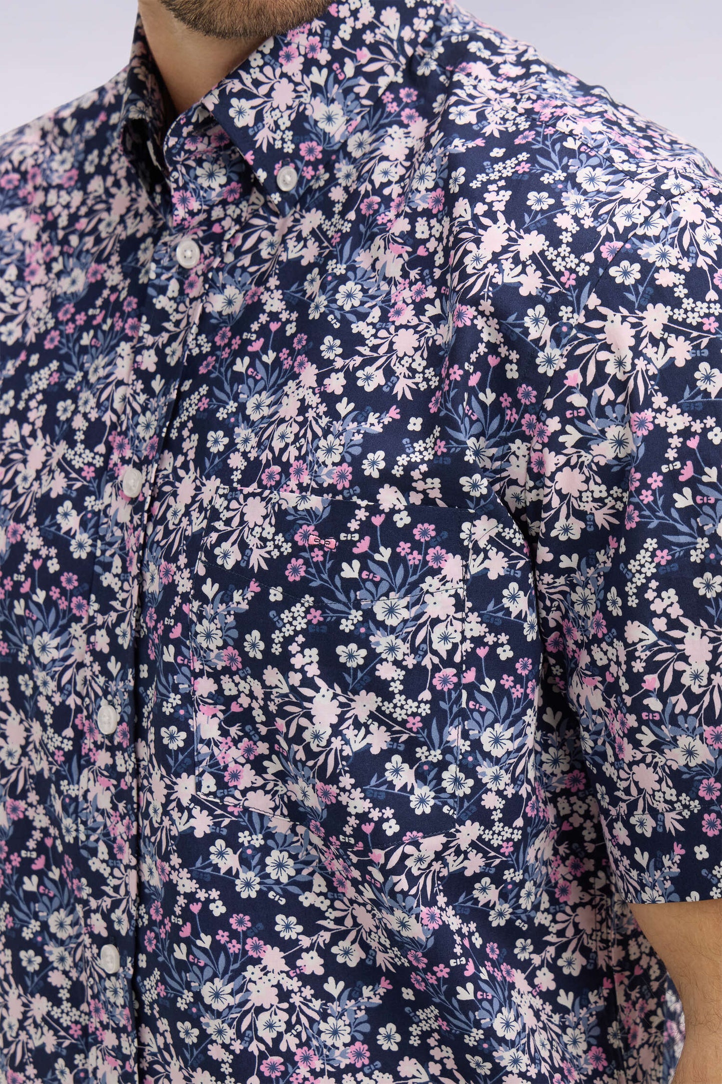 Chemise à manches courtes en popeline et chambray à motif floral rose