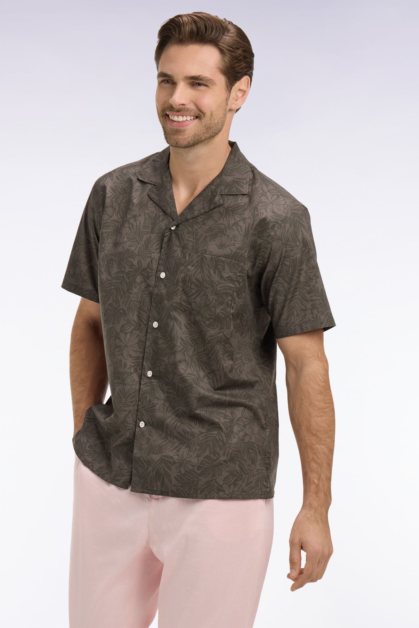 Chemise à manches courtes en coton Pima kaki imprimé végétal