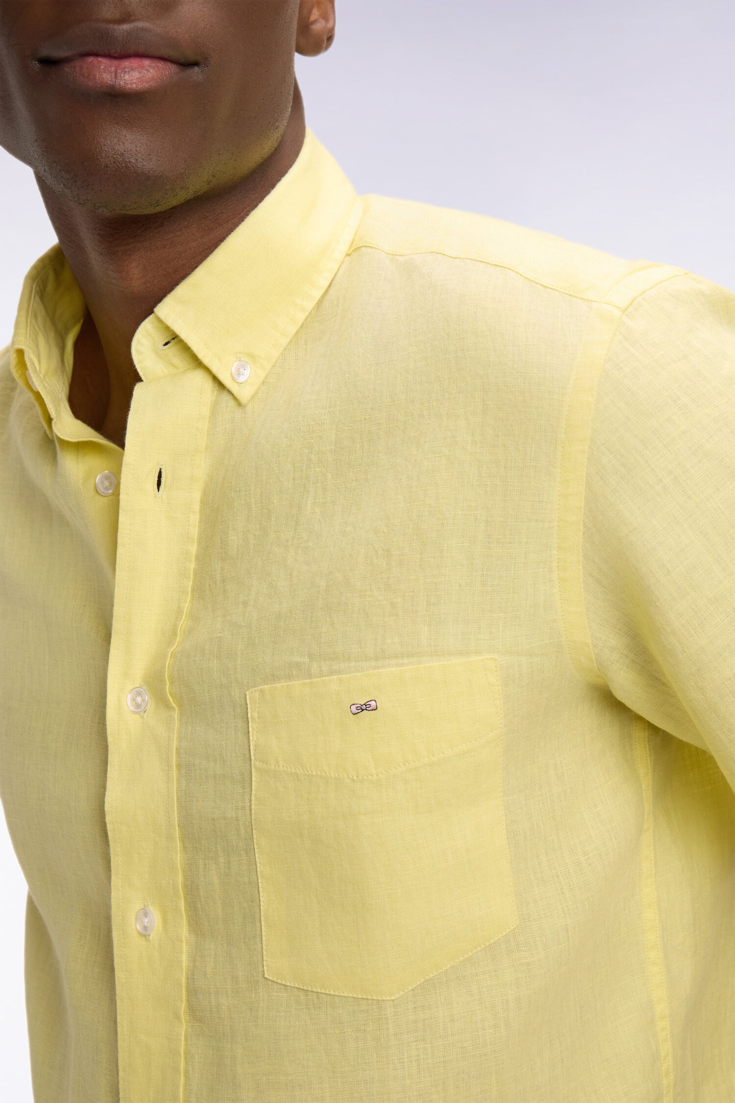 Chemise à manches courtes en lin jaune