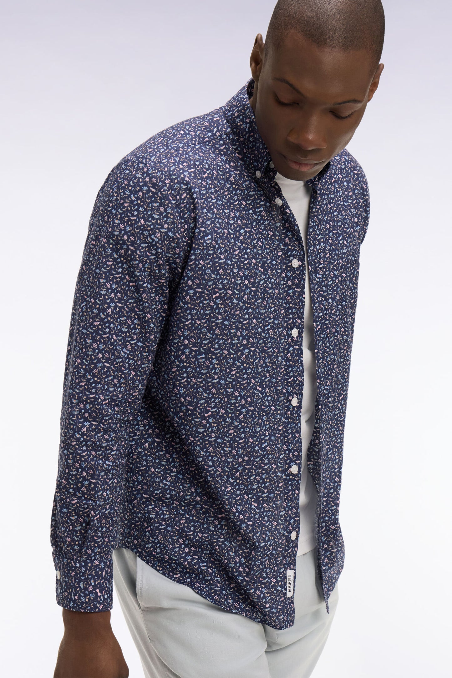Regular fit navy cotton poplin shirt with floral microprint
