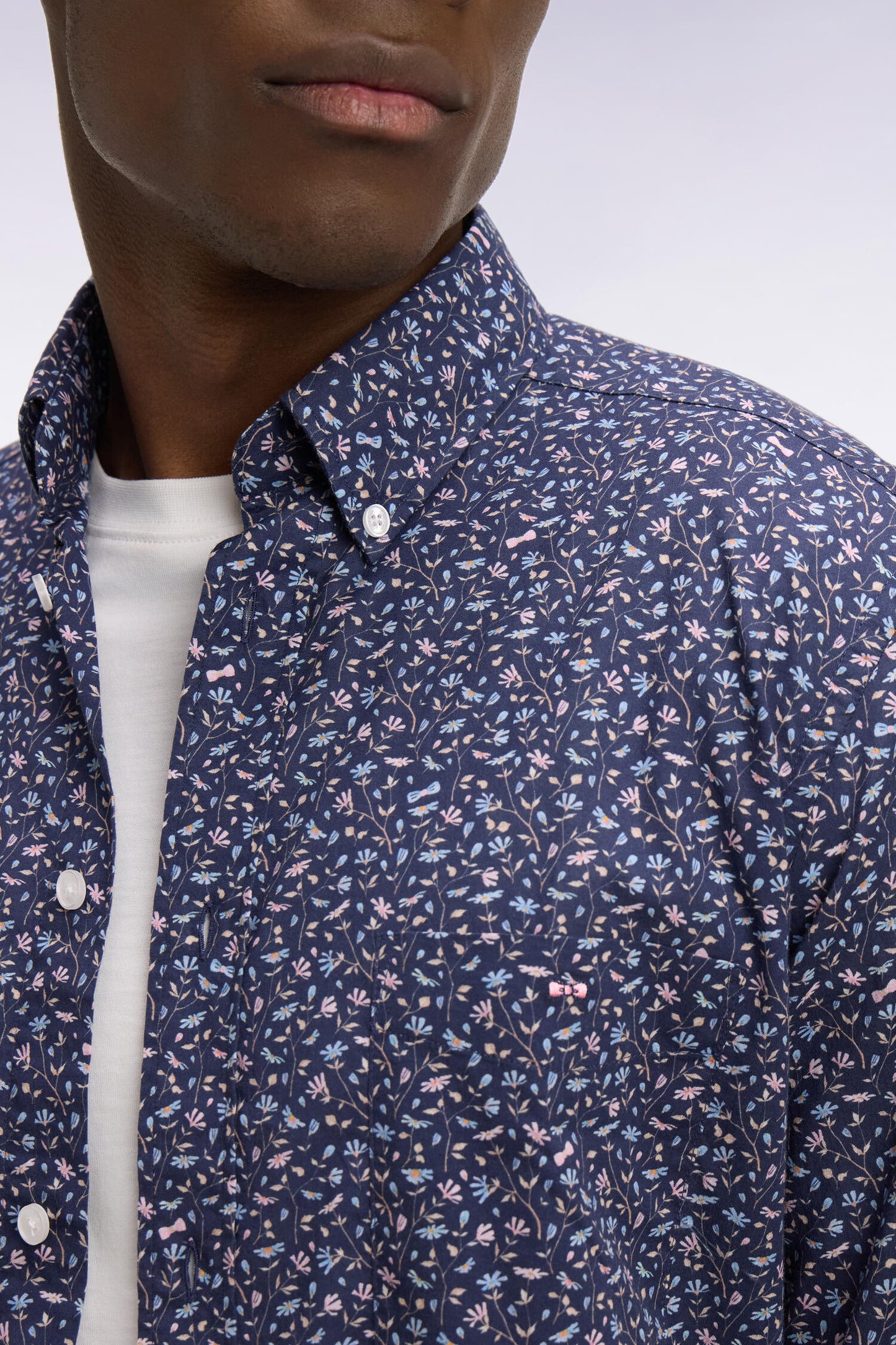 Regular fit navy cotton poplin shirt with floral microprint