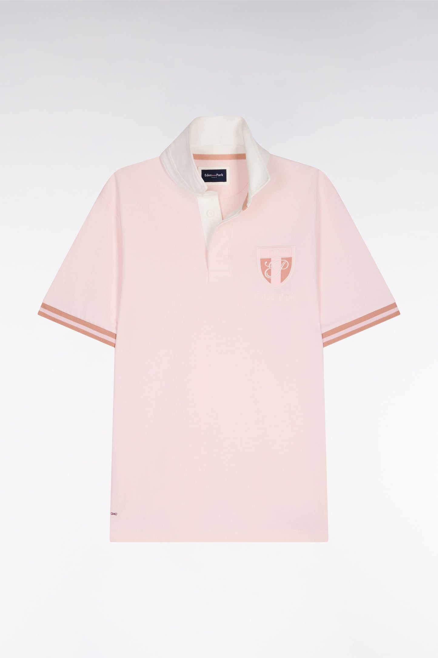 Regular fit short-sleeved jersey in pink cotton jersey with embroidered crest