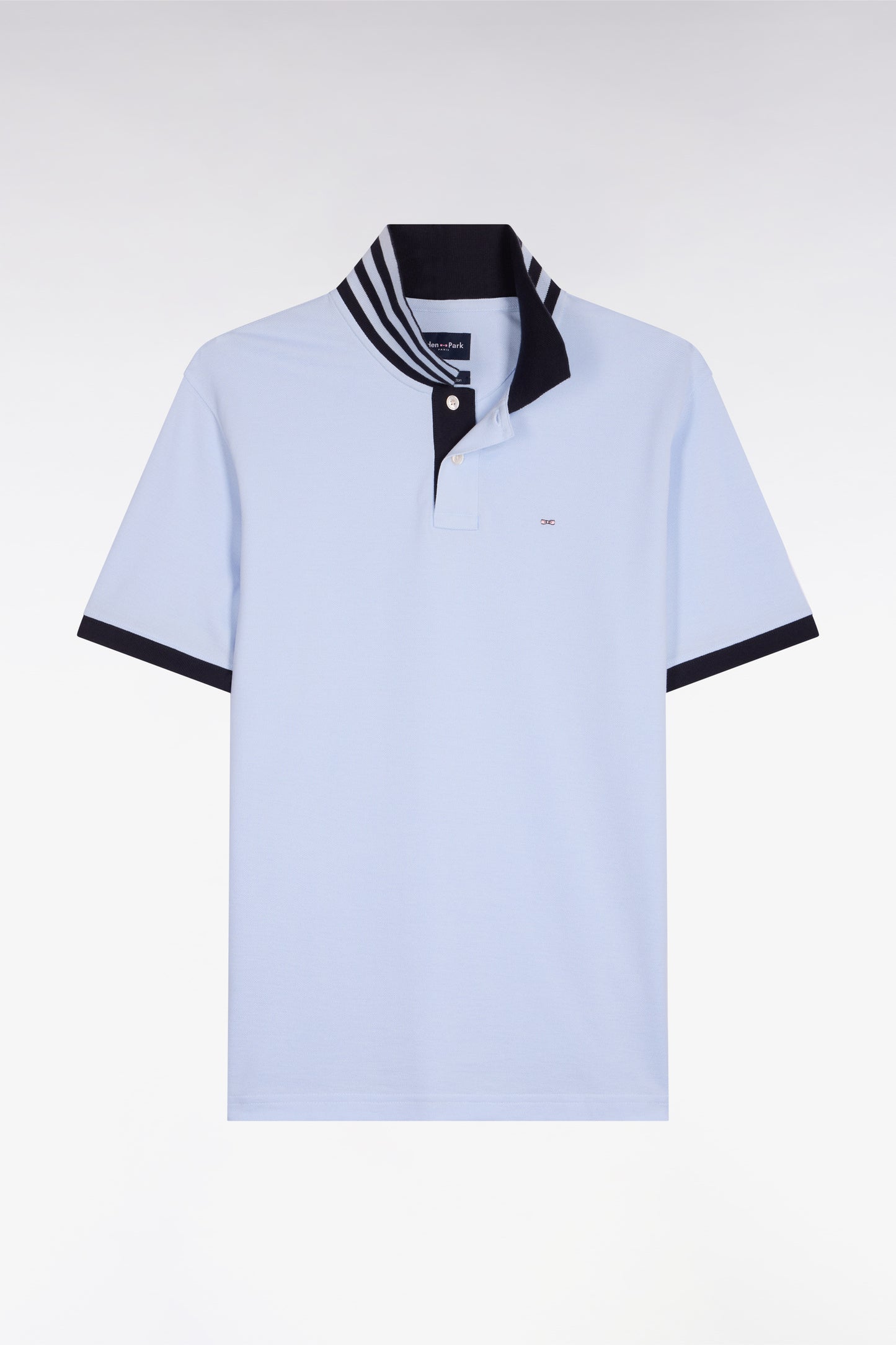 Short-sleeved polo shirt in sky cotton pique under striped collar, slim fit