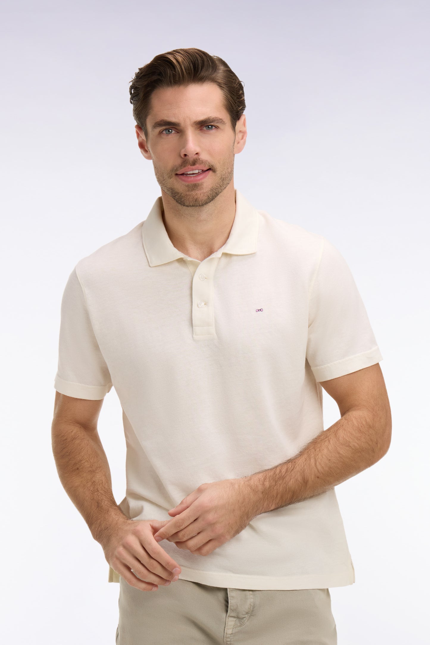 Regular fit short sleeve polo shirt in ivory Oxford
