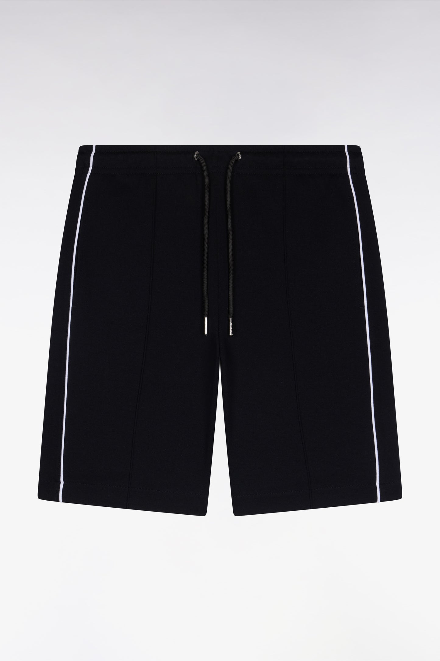 Short en molleton noir passepoils blancs