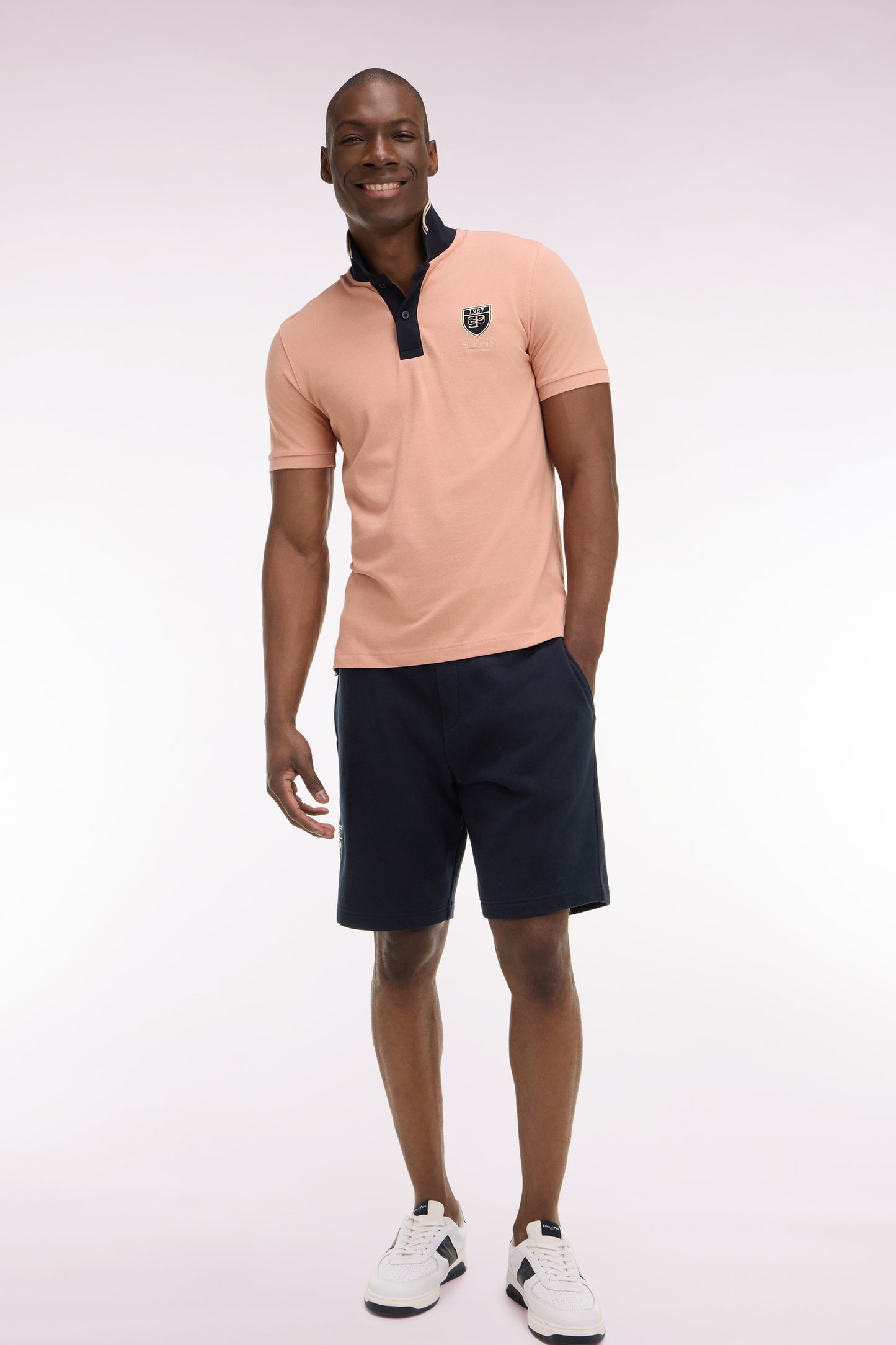 Navy cotton fleece shorts with embroidered badge