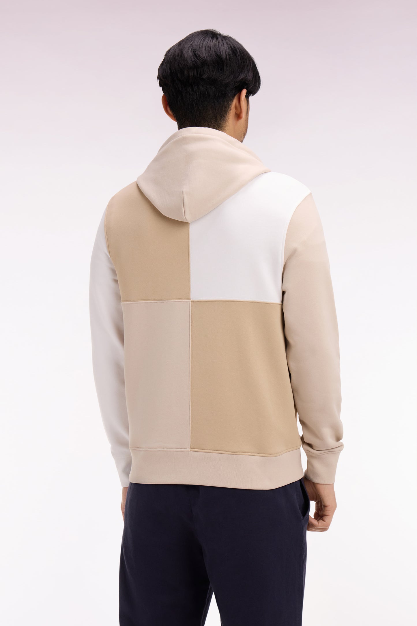 Sweatshirt à capuche en molleton beige colorblock cadrans coupe regular