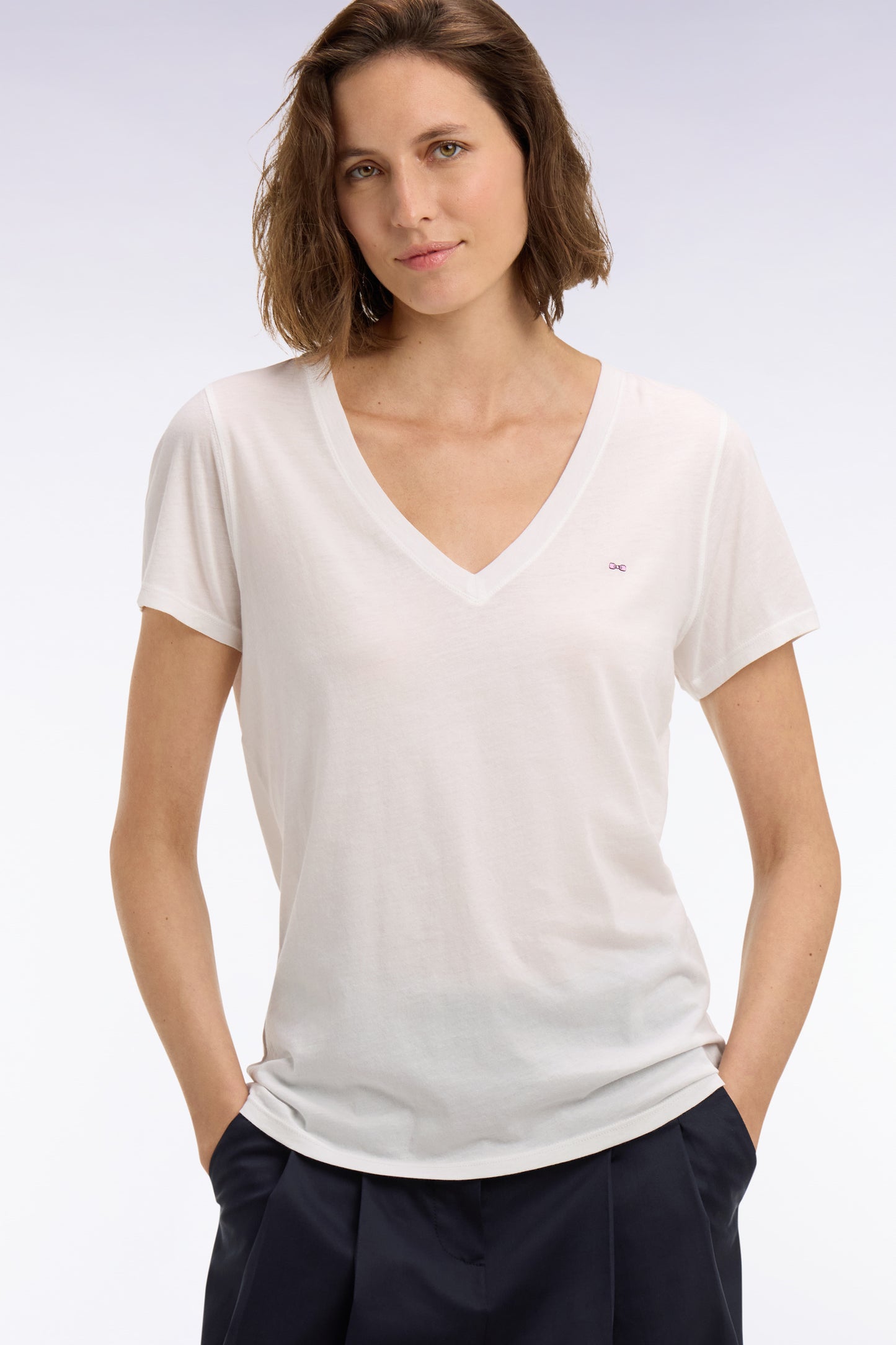 T-shirt à manches courtes col V en coton Pima blanc coupe regular