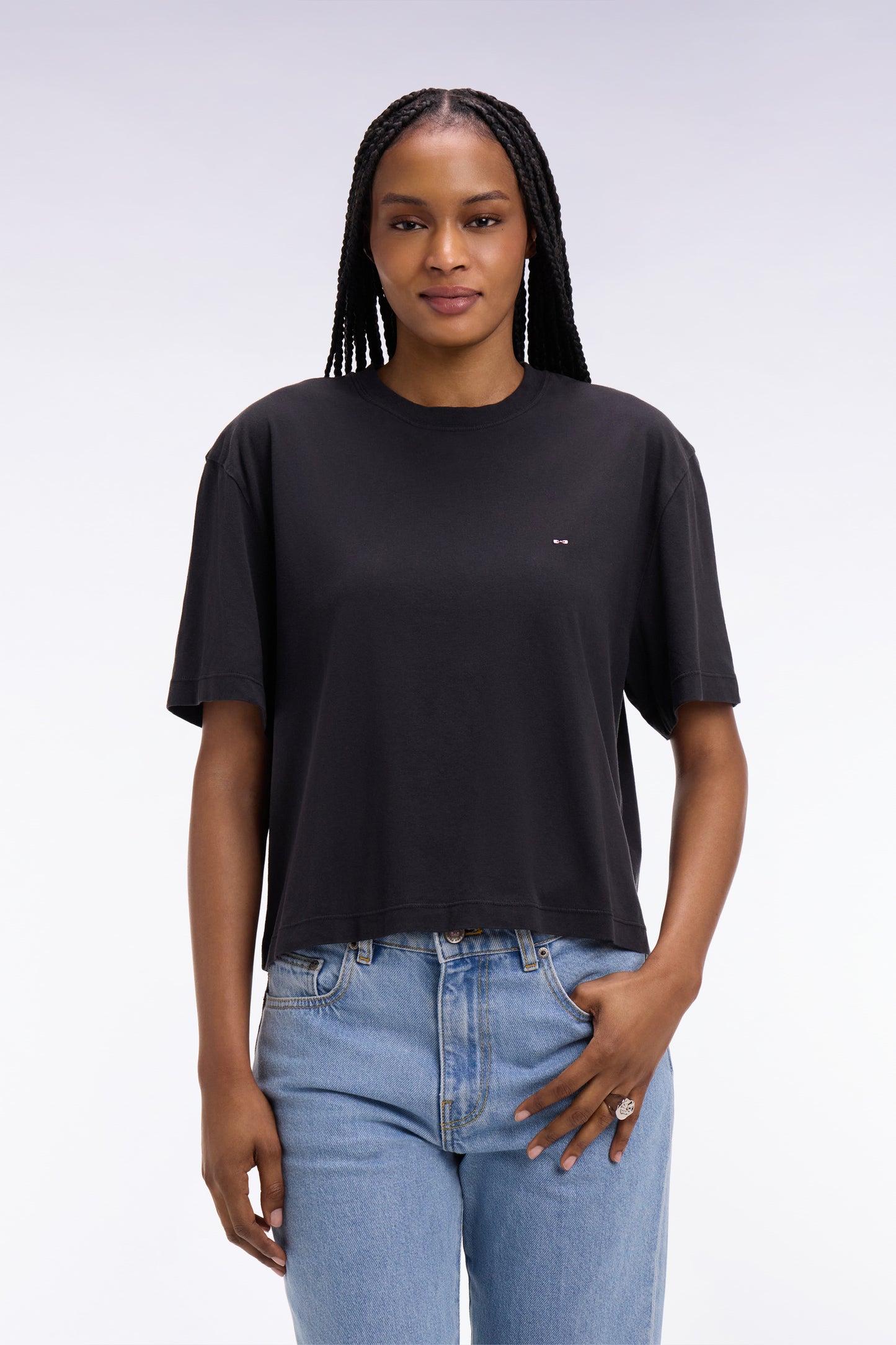 Short-sleeved t-shirt in black lyocell and cotton oversized cut