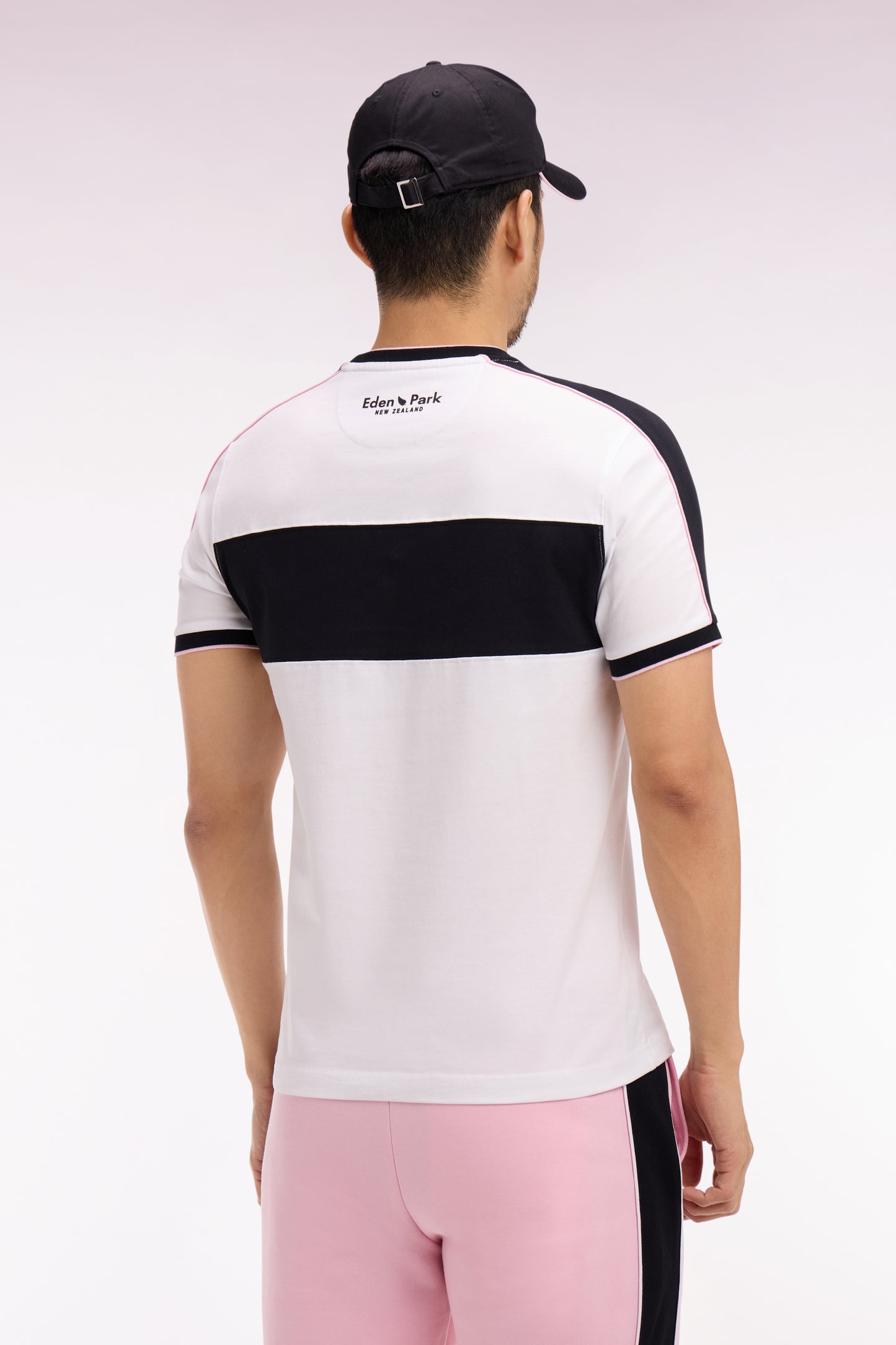 T-shirt à manches courtes New Zealand en coton blanc à découpes coupe regular