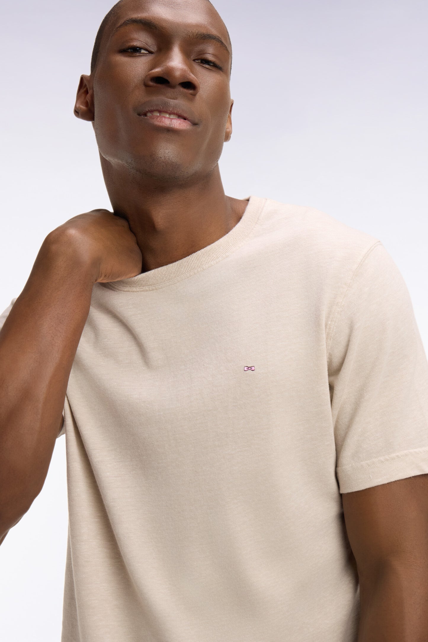 Short-sleeved regular-fit beige cotton and linen T-shirt