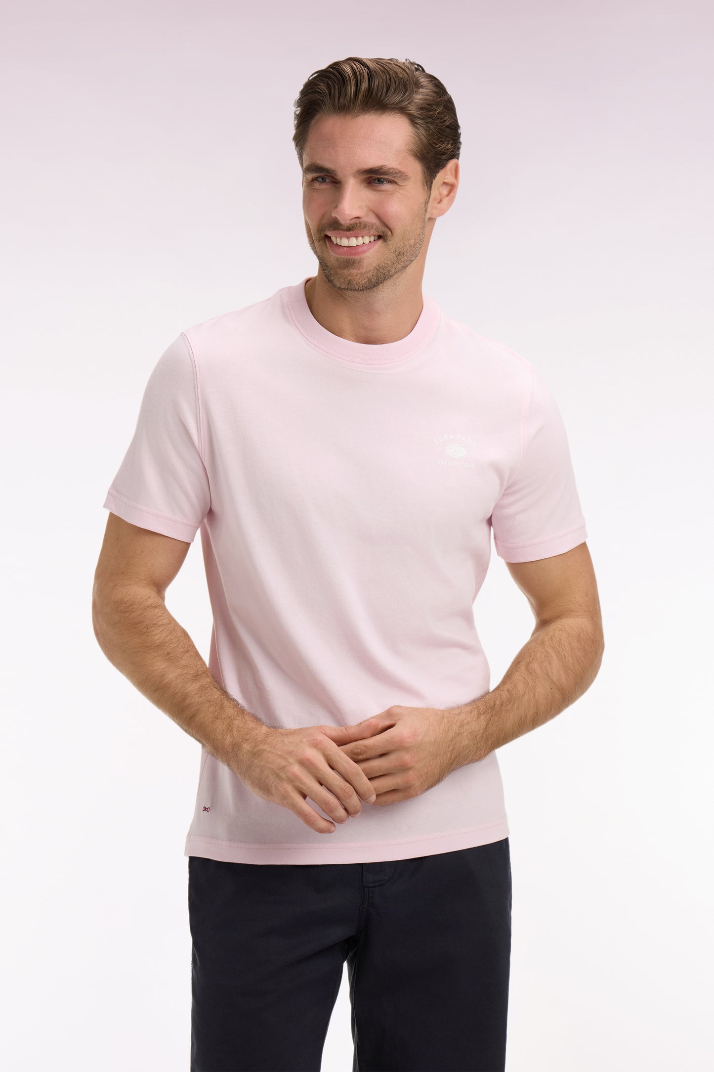 Short-sleeved T-shirt with pink back screen print, regular fit