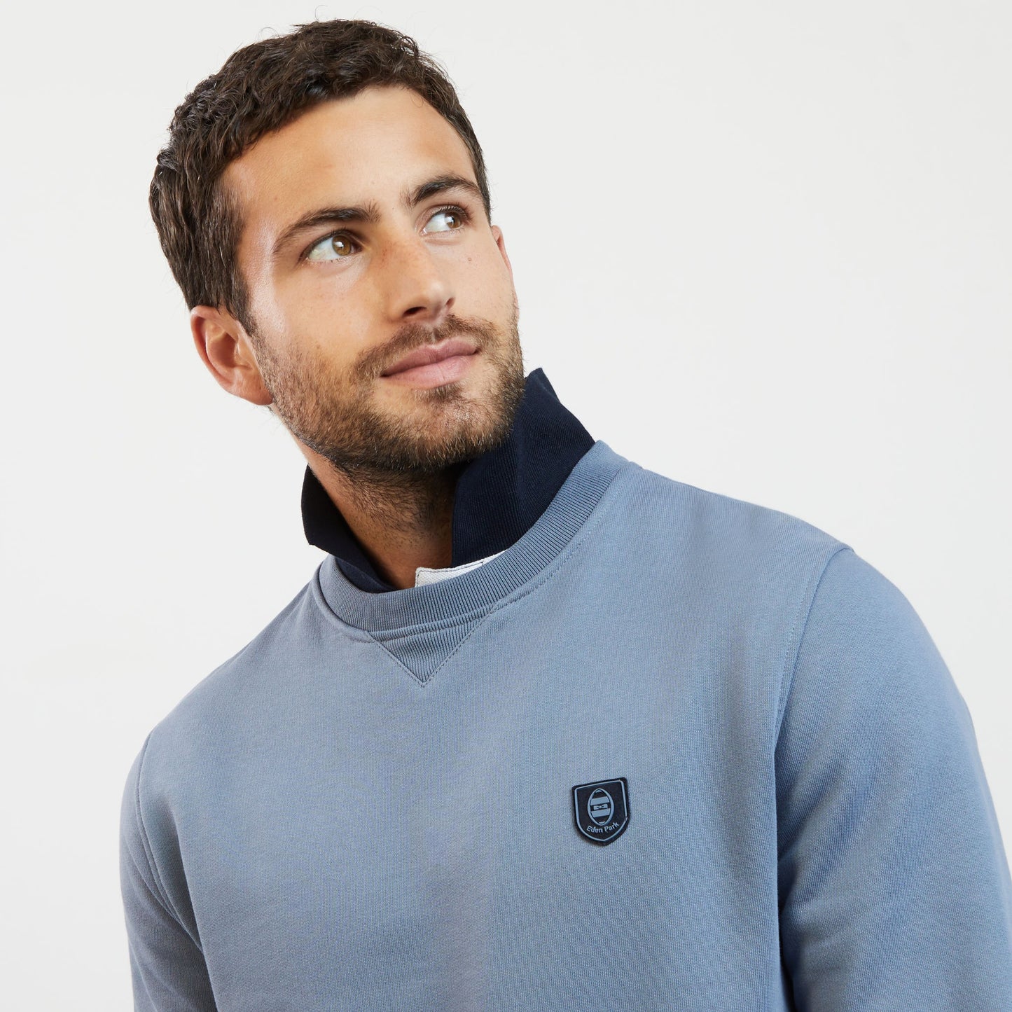 Plain blue round-neck sweatshirt