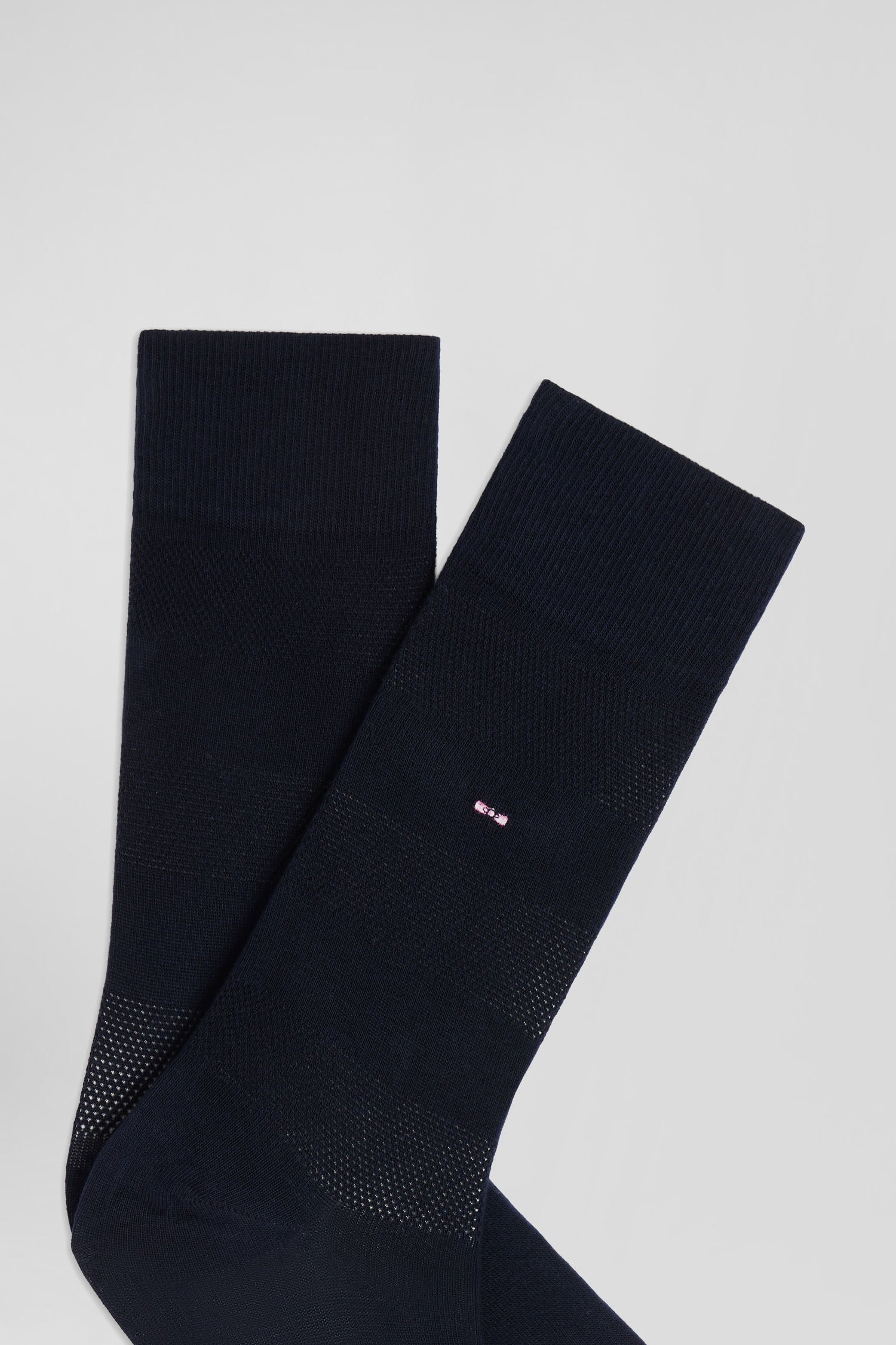 Navy socks with knit plays in stretch cotton