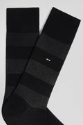 Black socks with knit plays in stretch cotton