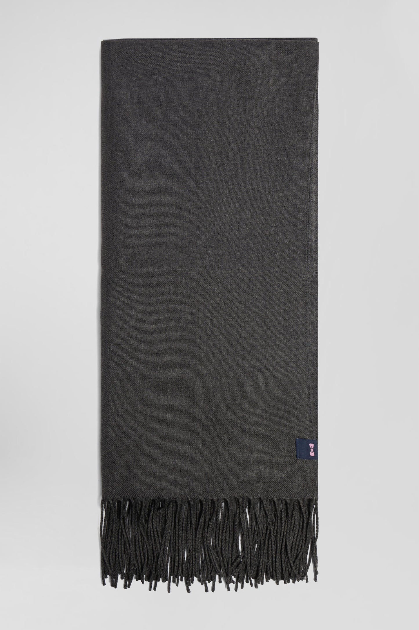 Anthracite grey fringed plain scarf