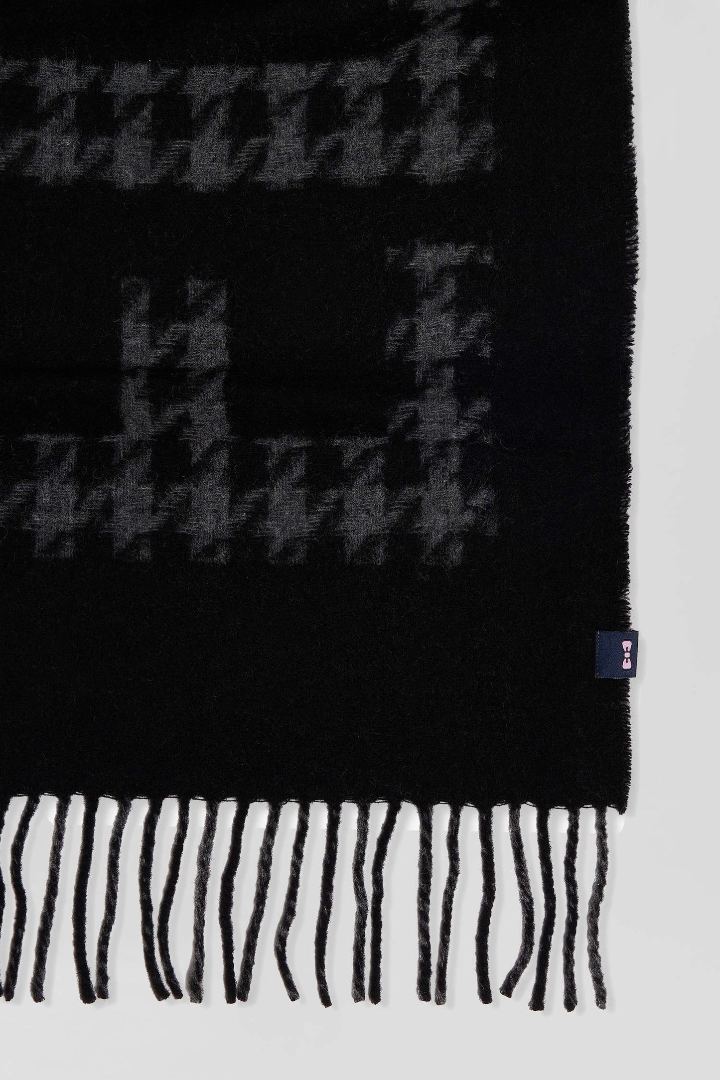 Black mixed wool scarf with Eden Park jacquard lettering