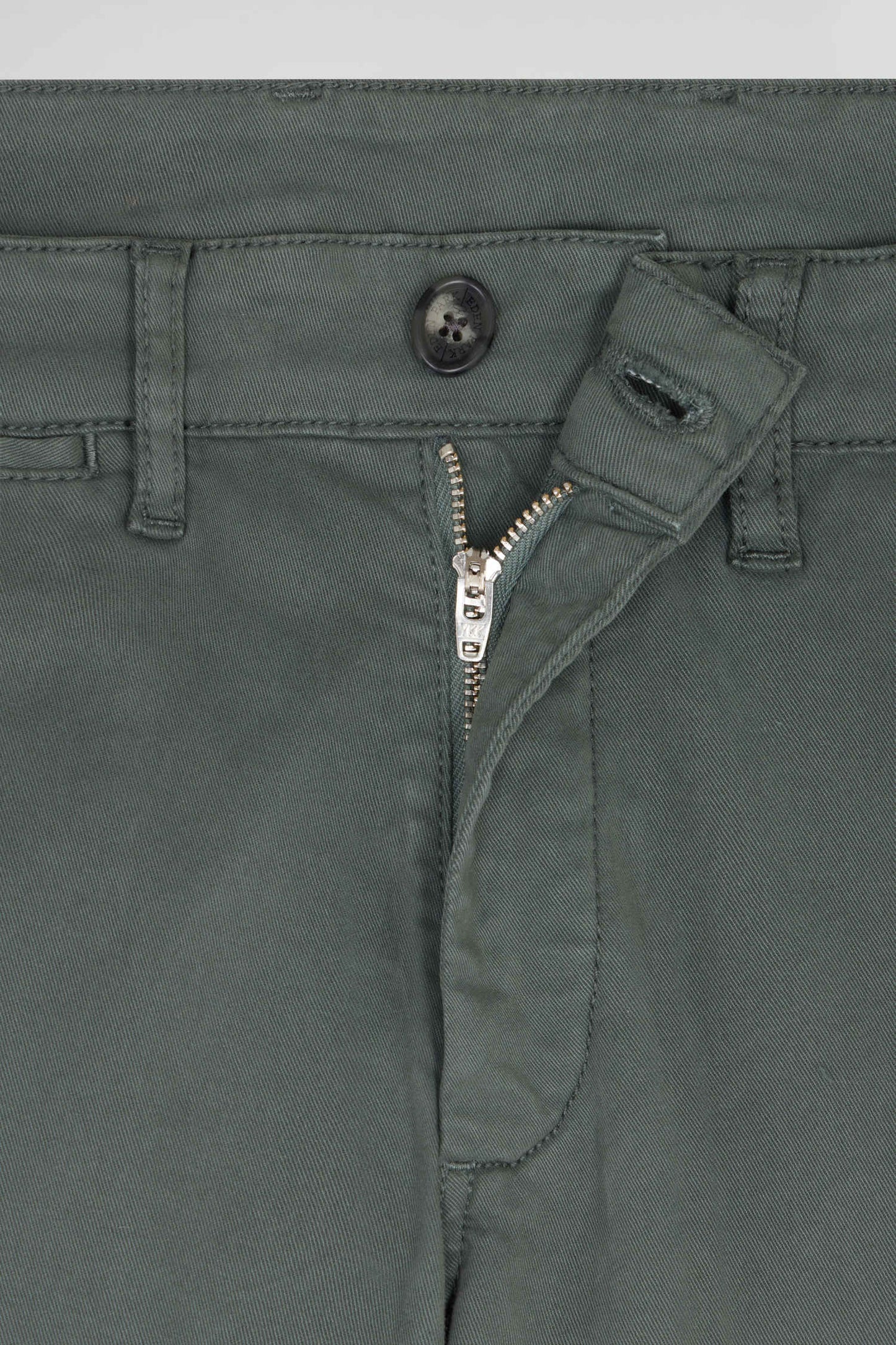 Regular grey chino trousers in stretch cotton gabardine