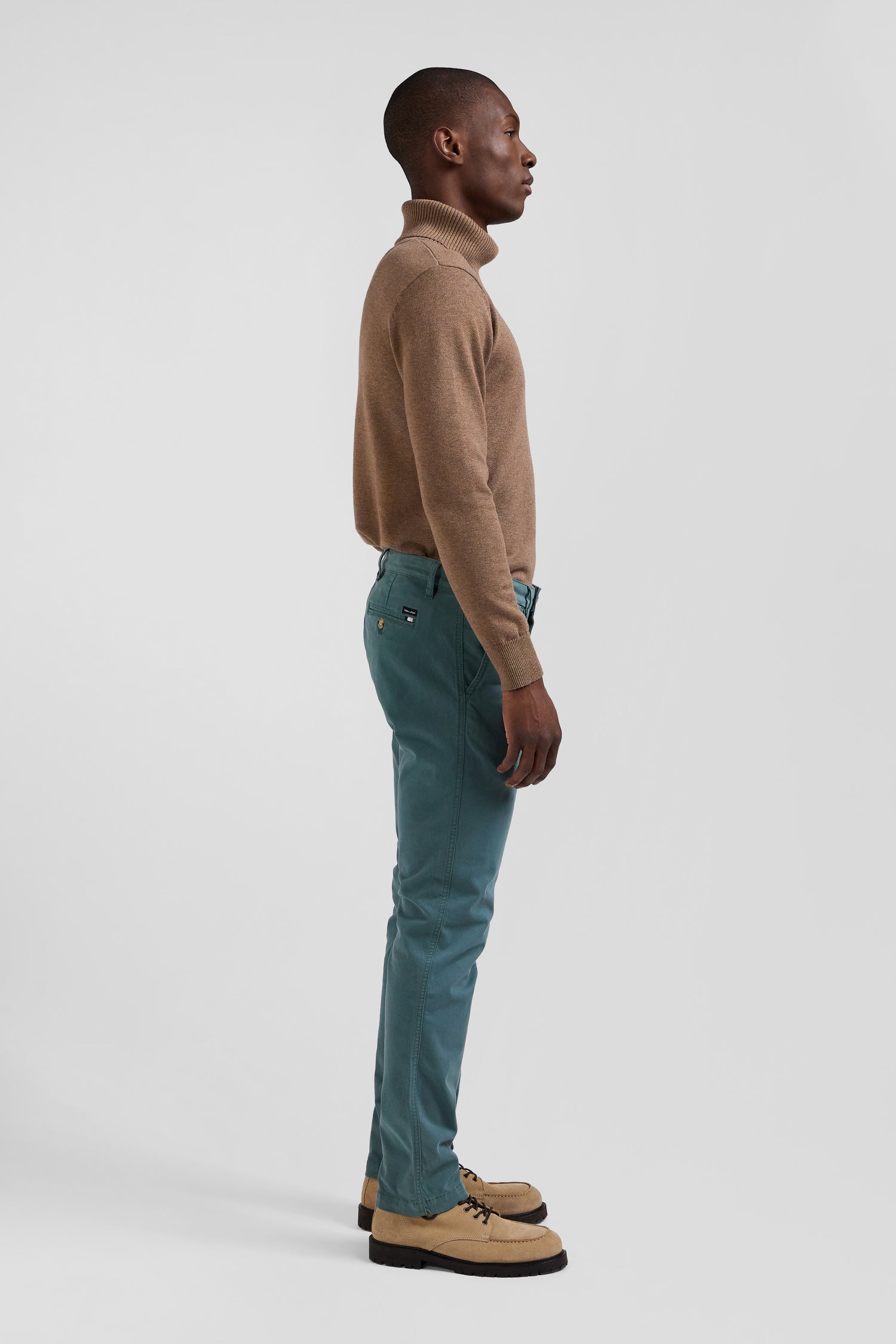 Regular green chino trousers in stretch cotton gabardine