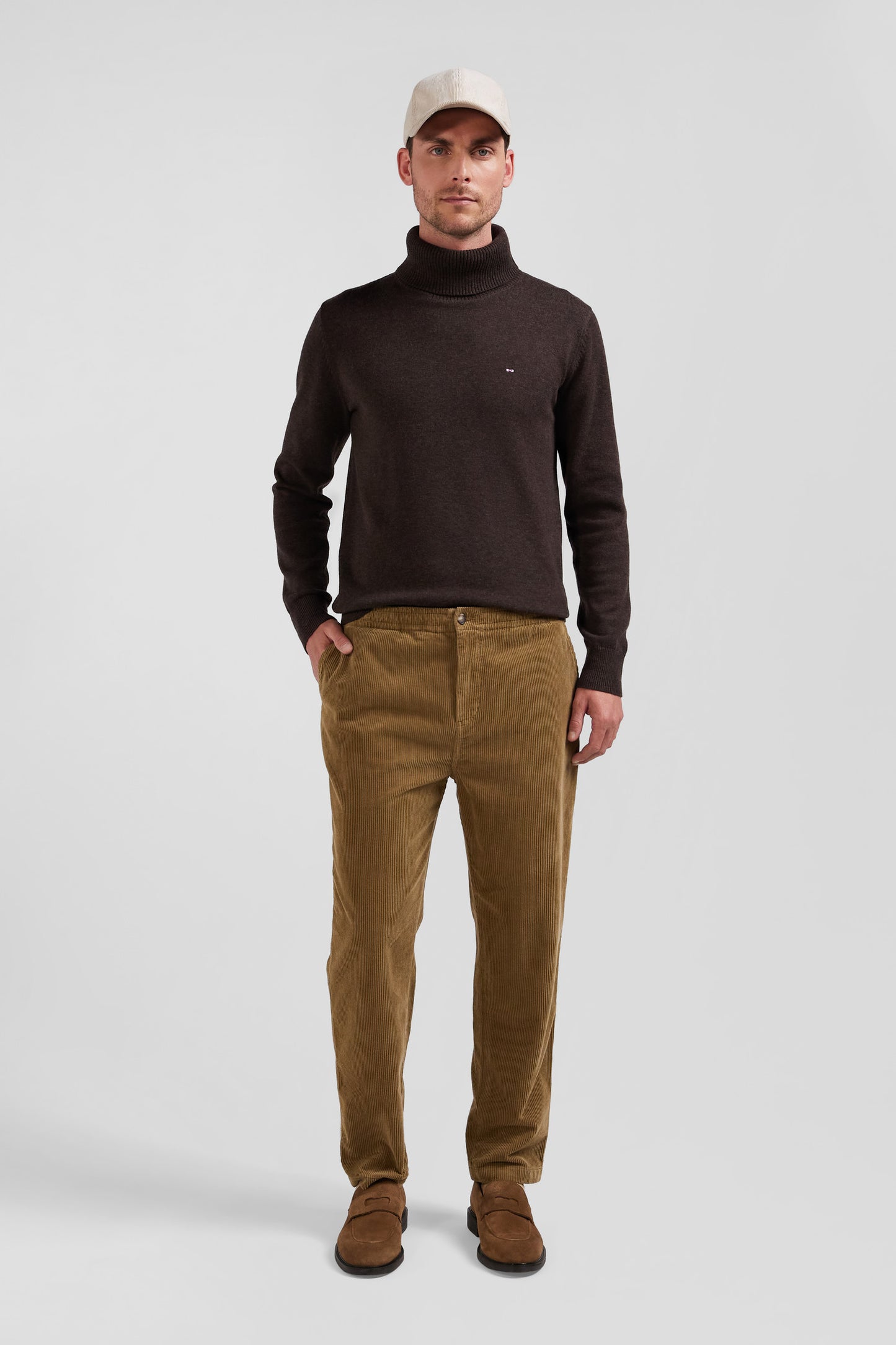 Elasticated-waist pants in hazelnut stretch cotton, Modern cut