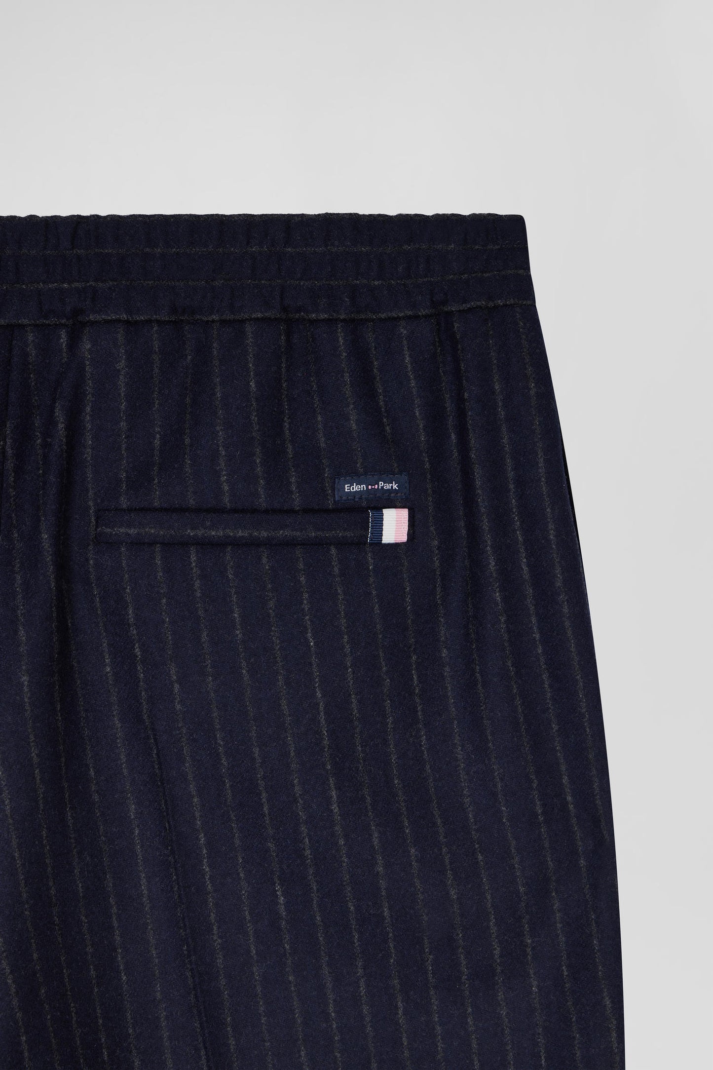 Pantalon en laine rayé bleu marine coupe Modern