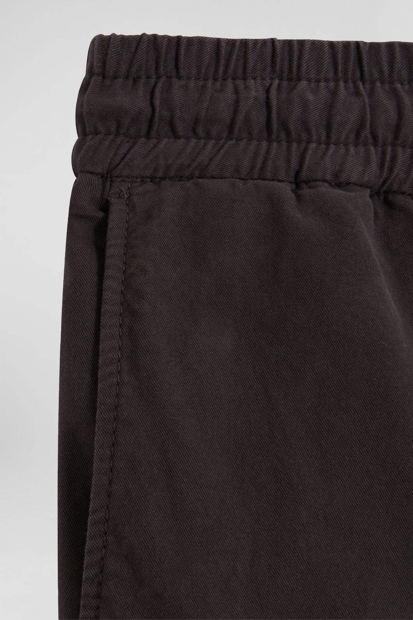 Modern brown stretch cotton elastic waist trousers