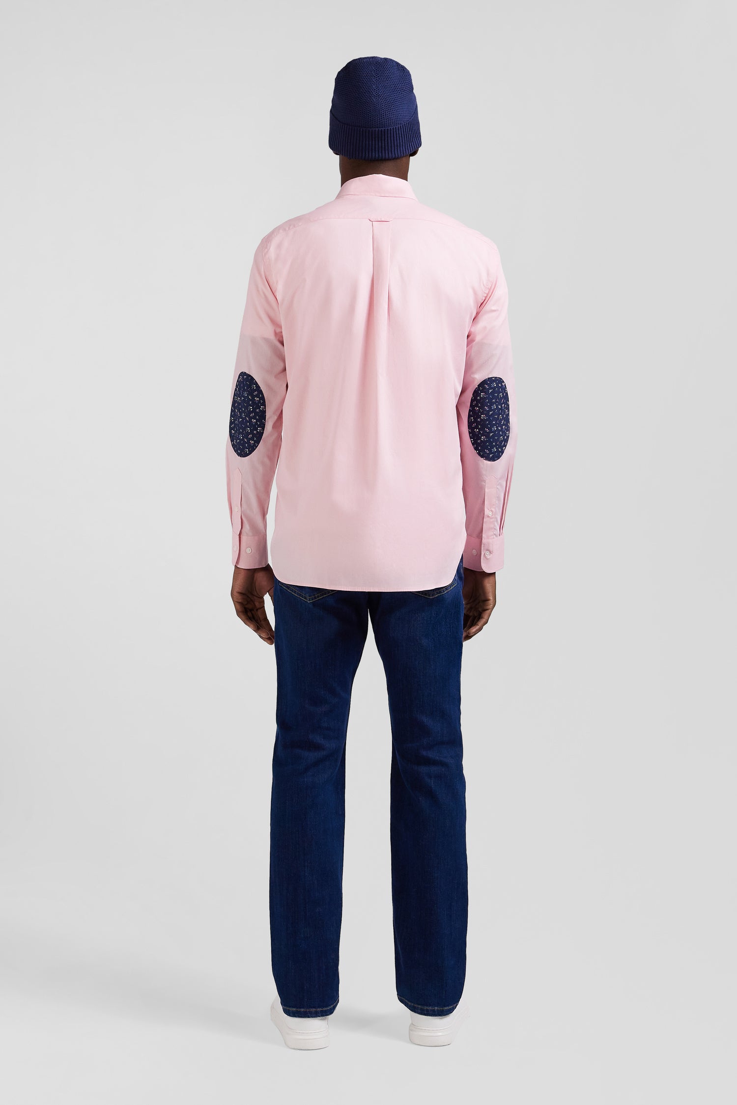 Regular pink cotton poplin shirt with button-down collar and printed elbow patches