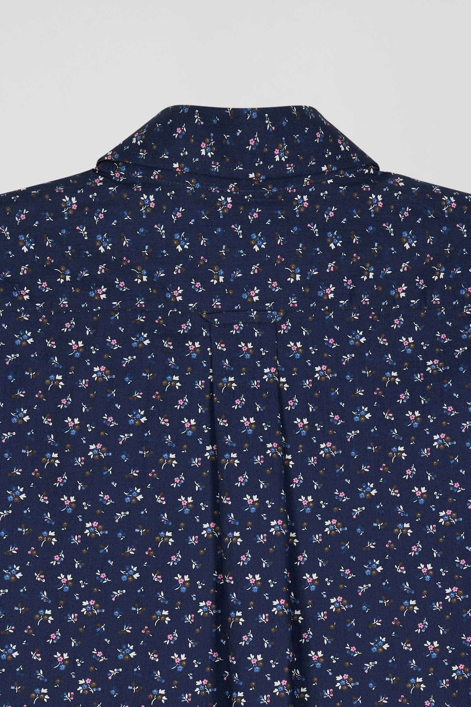 Regular navy blue cotton poplin shirt with micro floral print