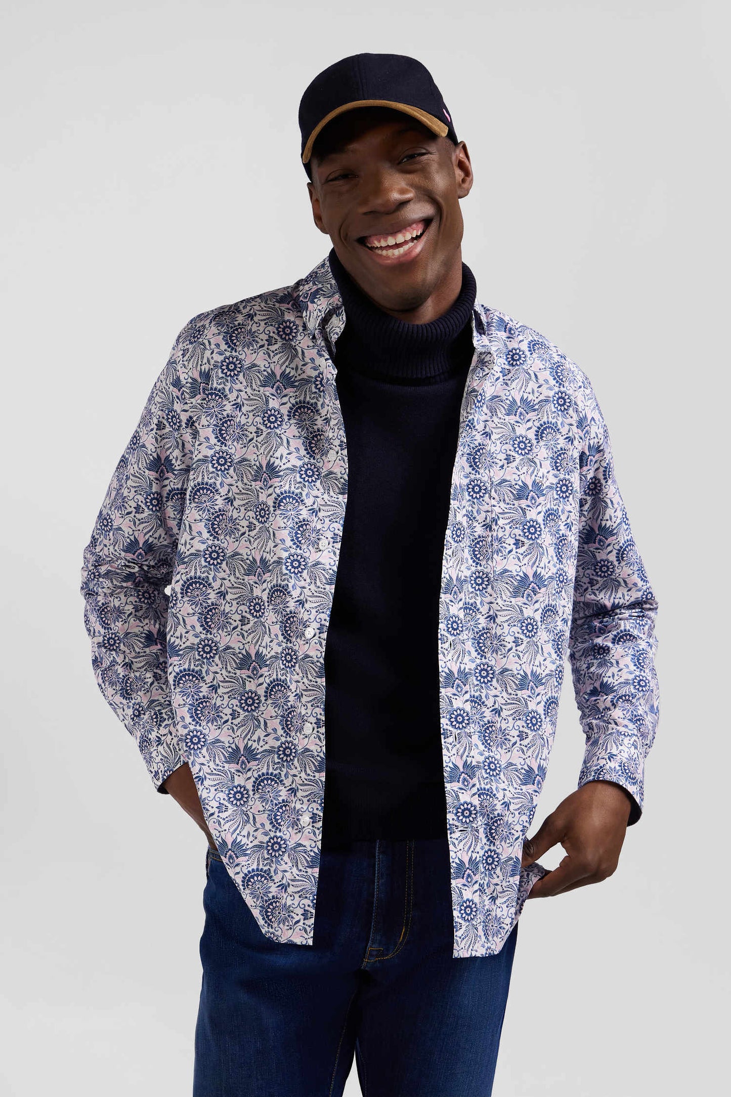 Regular ecru and blue cotton shirt with graphic print