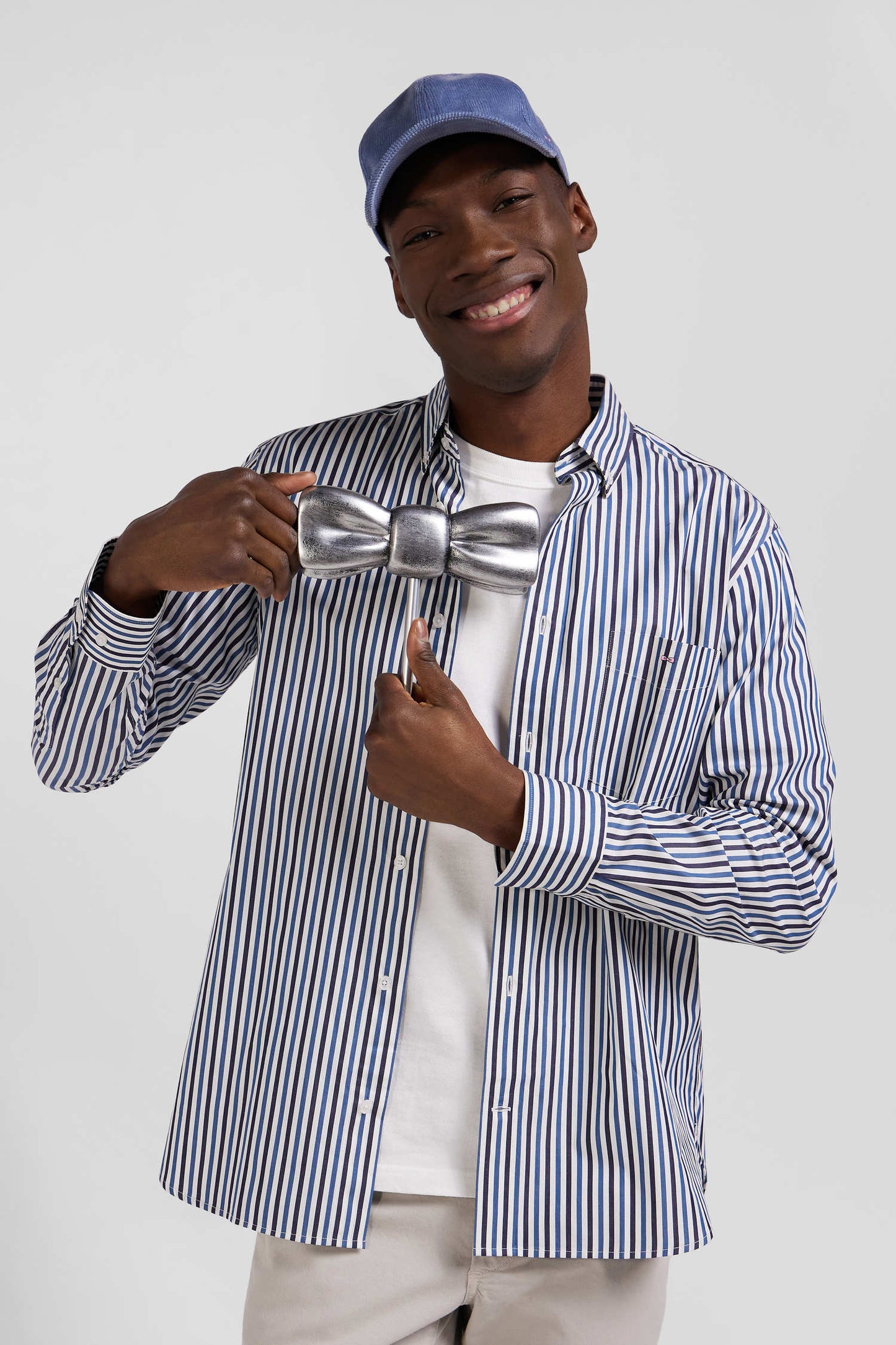 Regular dark blue striped cotton poplin shirt