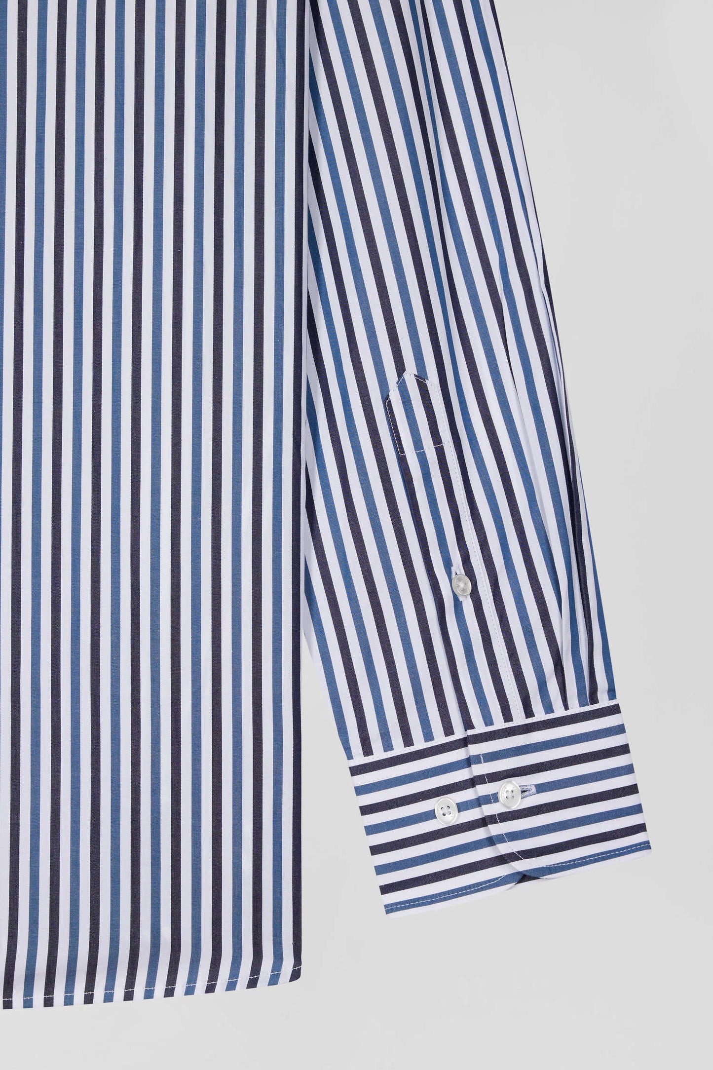 Regular dark blue striped cotton poplin shirt