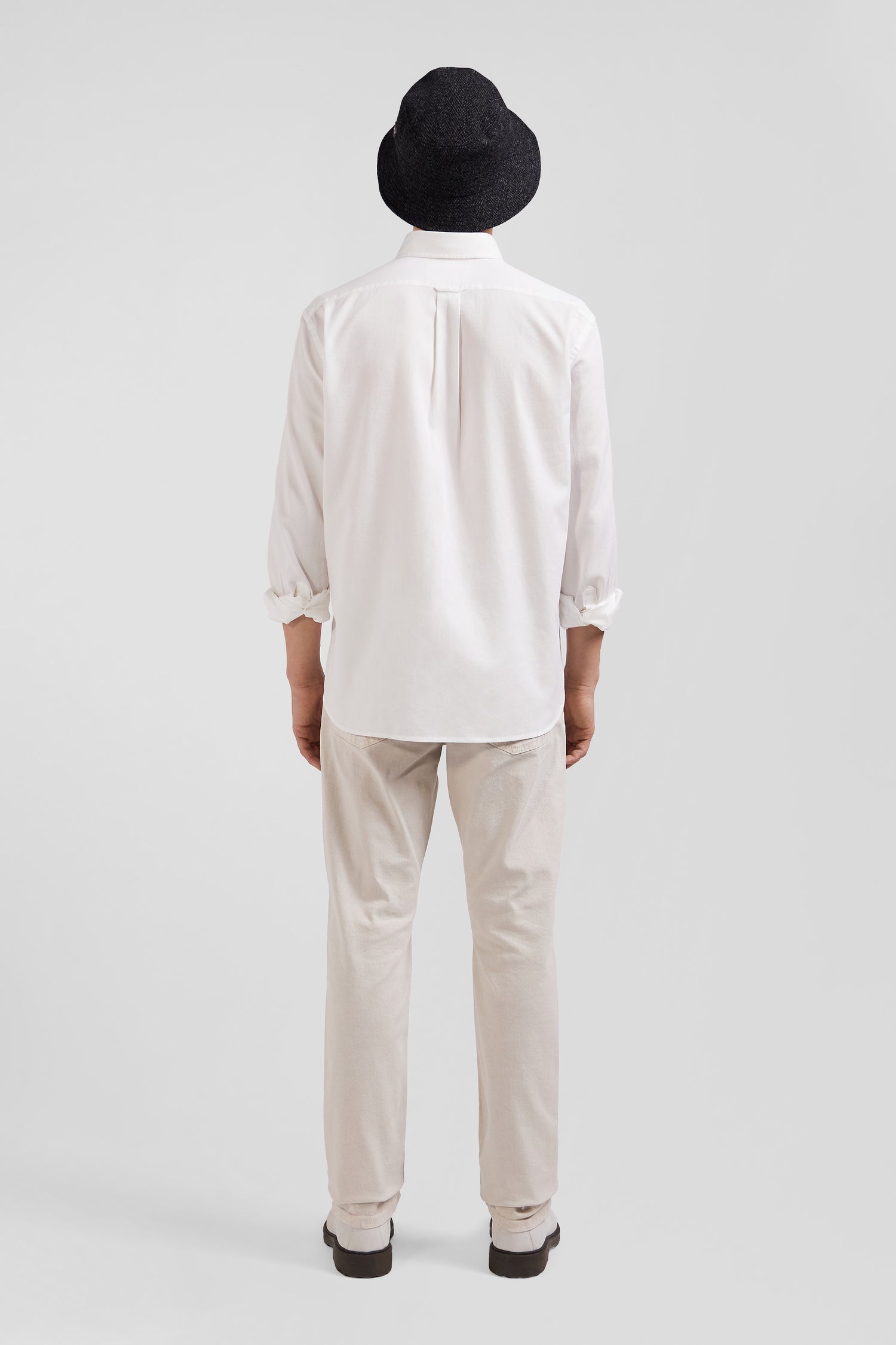 Regular plain white piqué cotton shirt