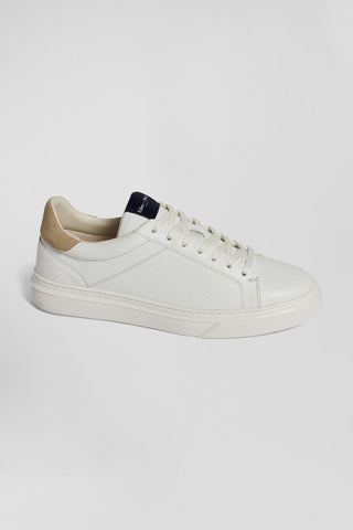 White low-top leather sneakers