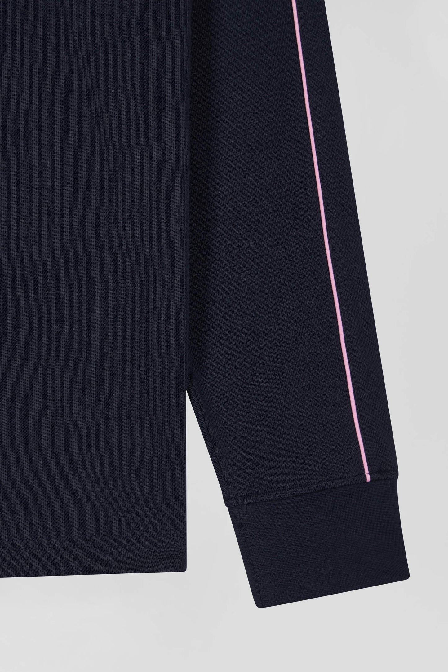 Regular navy blue long-sleeved cotton rugby shirt with pink piping