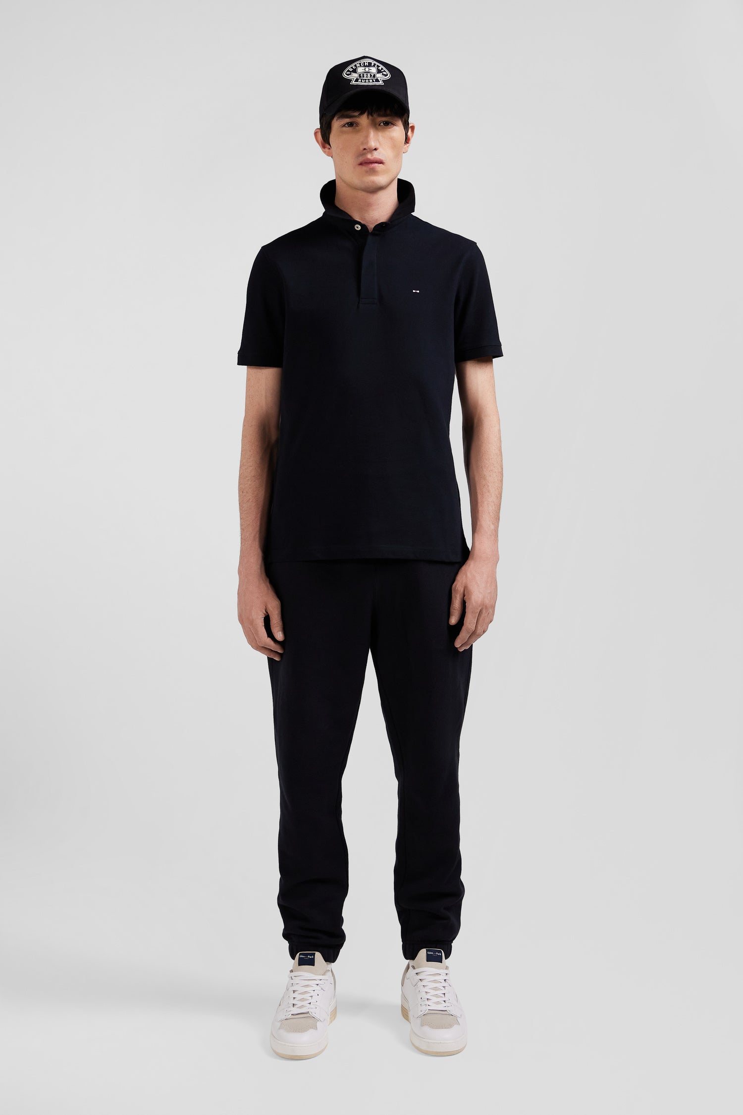 Slim black short-sleeved cotton piqué polo shirt