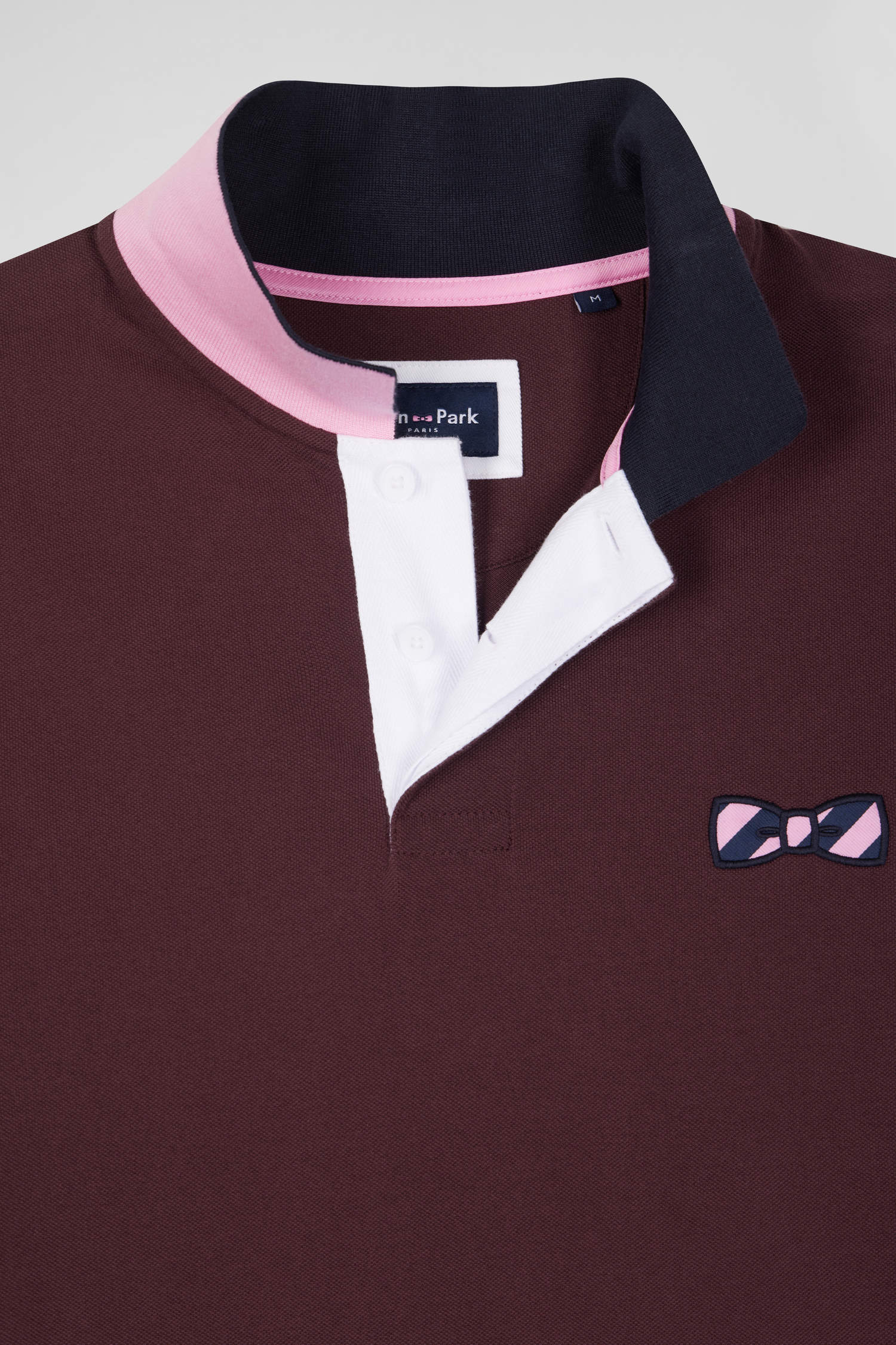 Regular burgundy short-sleeved cotton piqué polo shirt with striped embroidery