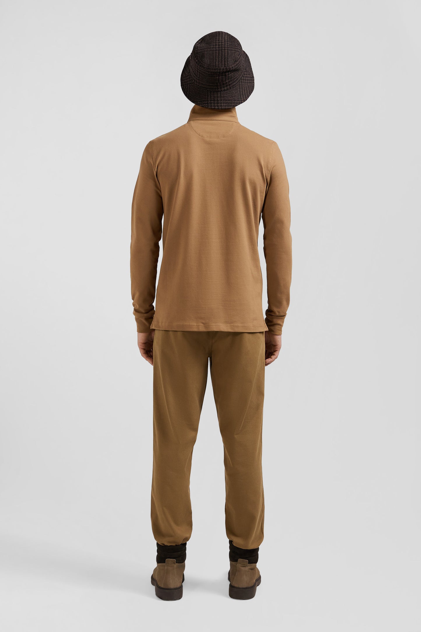 Long-sleeved polo shirt in hazelnut cotton piqué, slim fit