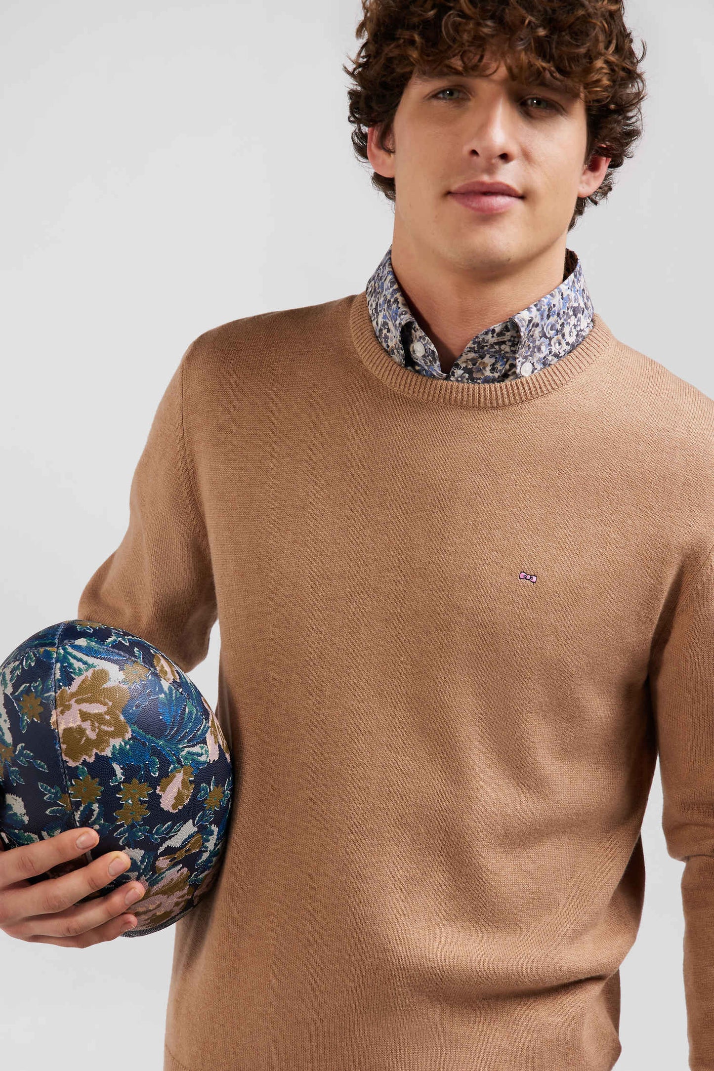 Regular camel wool and cotton crew neck jumper