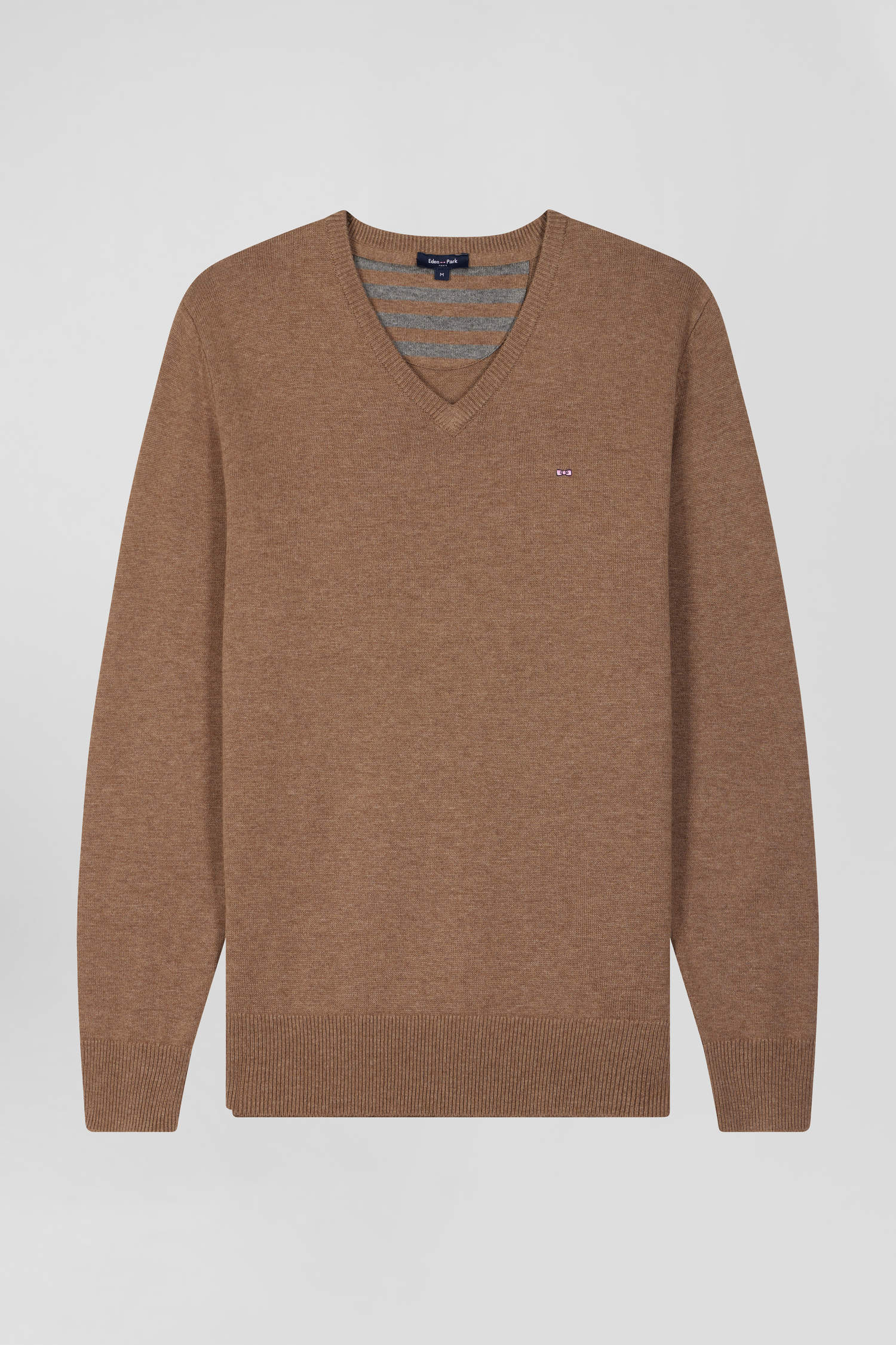 Regular camel wool and cotton V-neck jumper with striped details