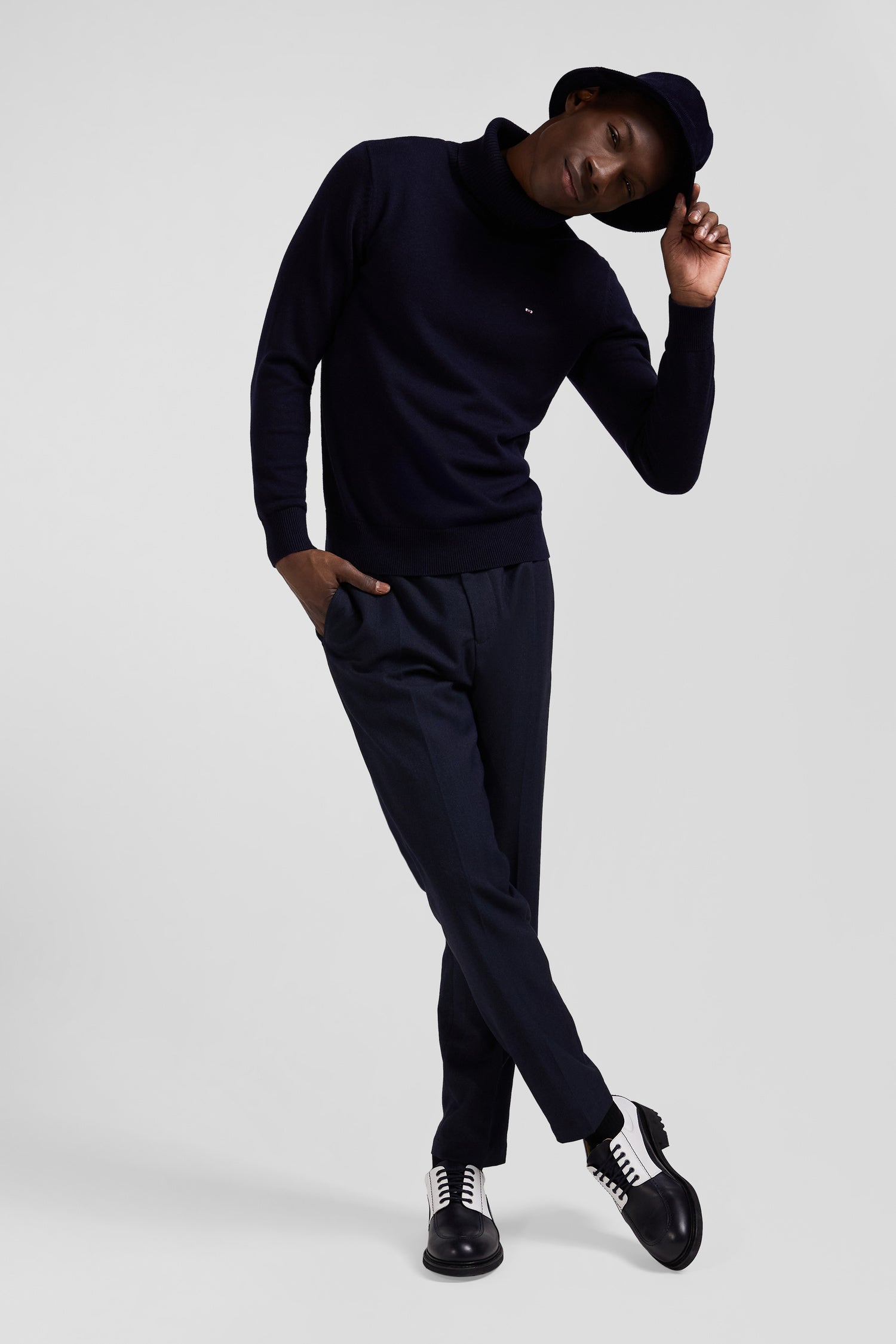 Regular navy blue wool and cotton turtleneck jumper