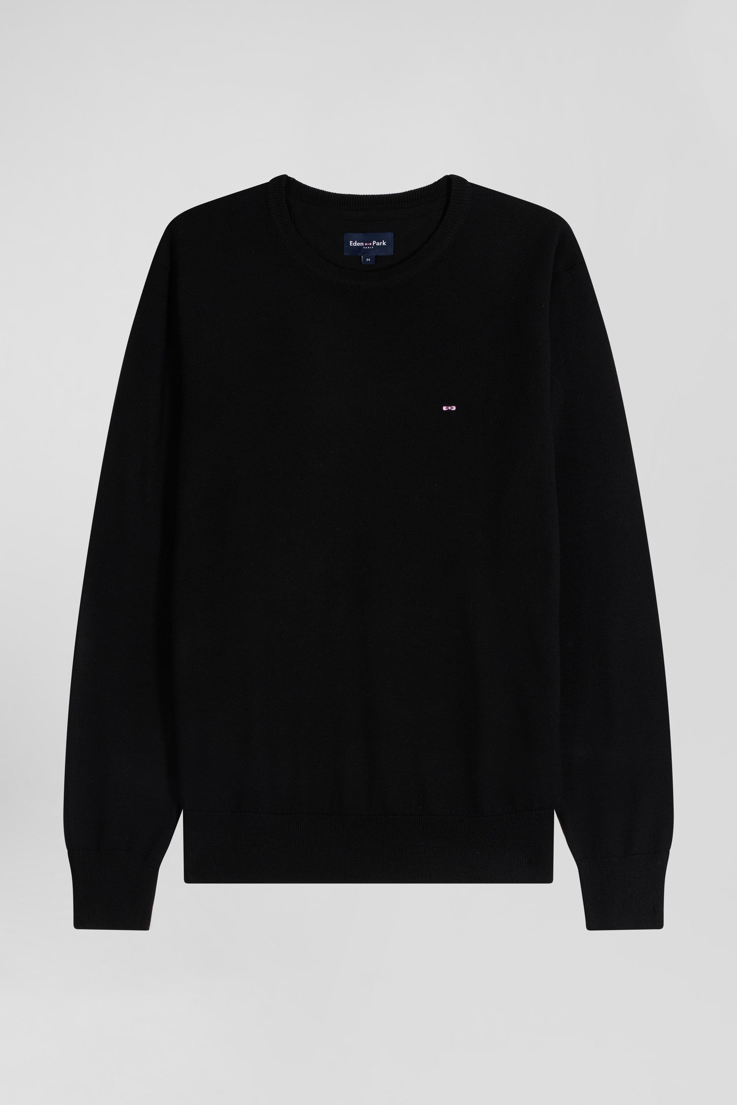 Regular black merino wool V-neck jumper